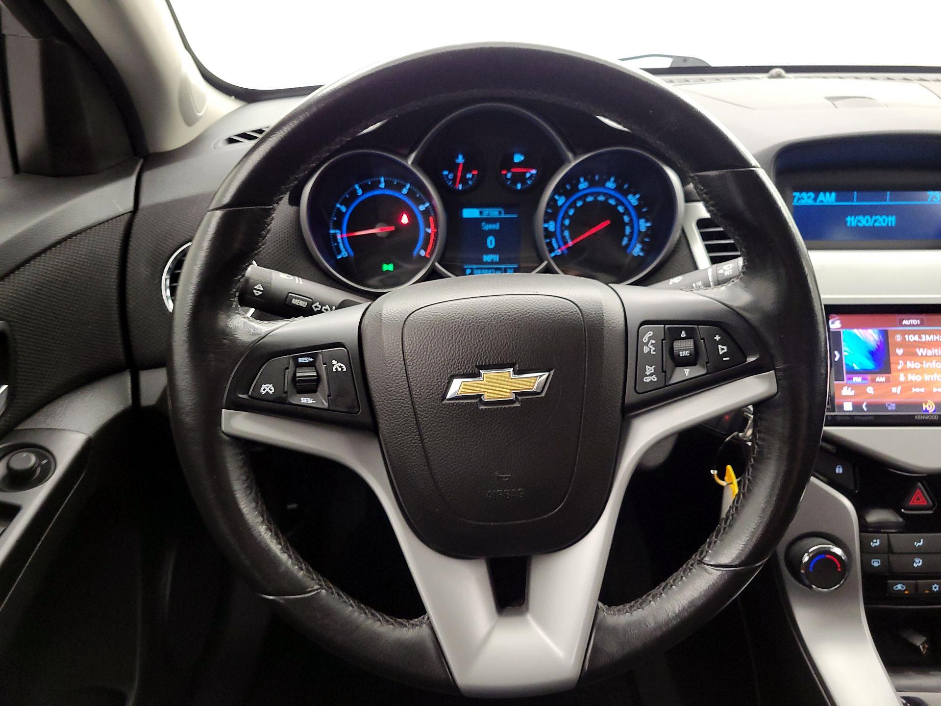 Thumbnail: 2014 Chevrolet Cruze - 10