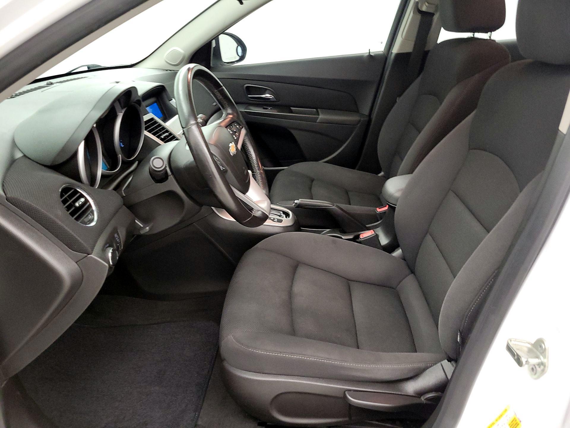 Thumbnail: 2014 Chevrolet Cruze - 11
