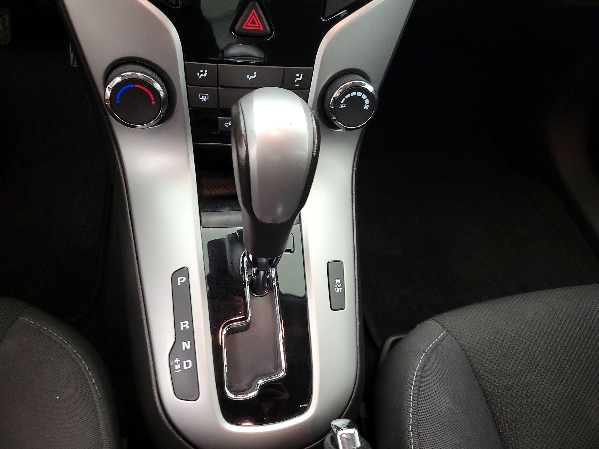 Thumbnail: 2014 Chevrolet Cruze - 17