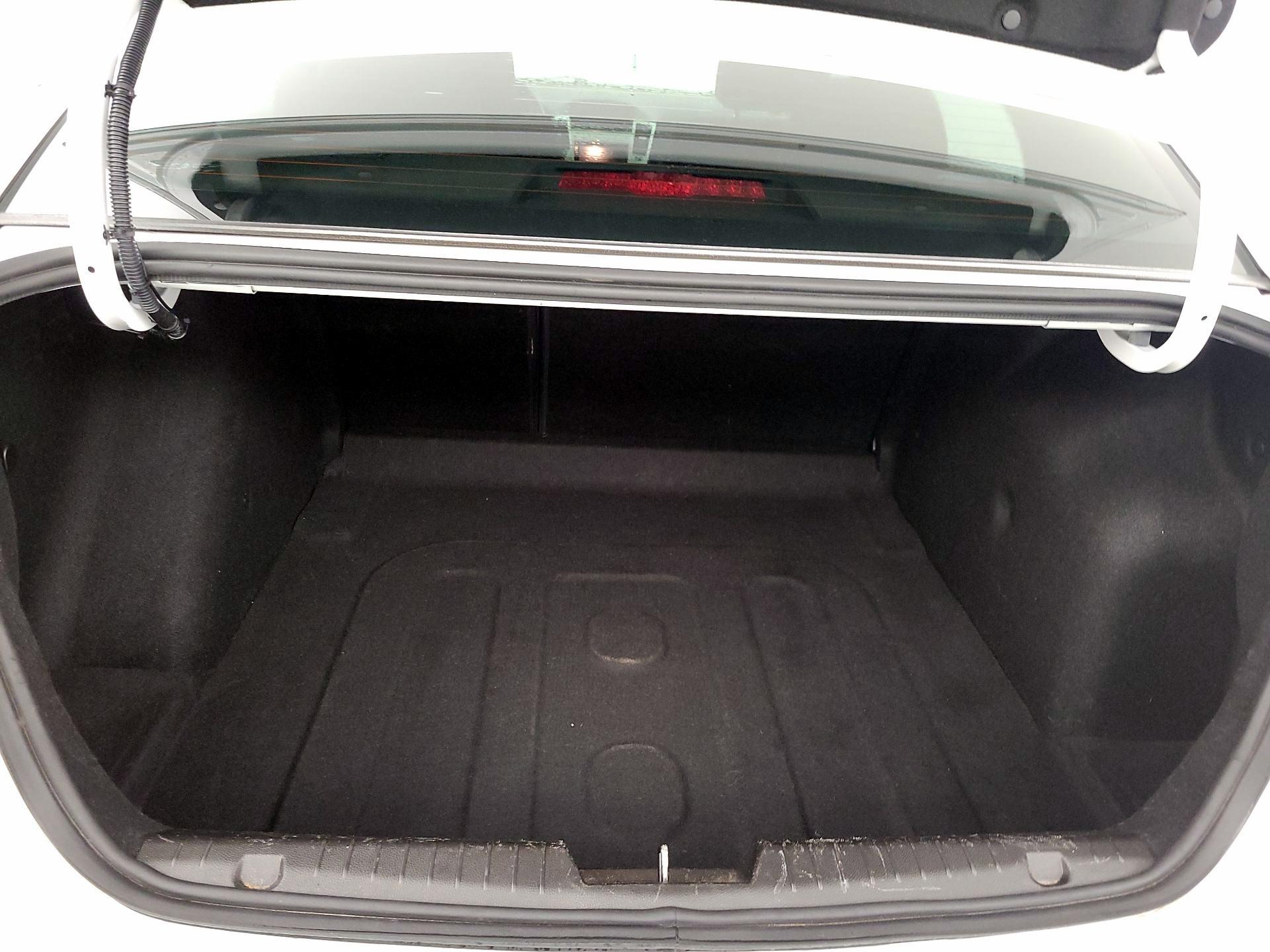 Thumbnail: 2014 Chevrolet Cruze - 20