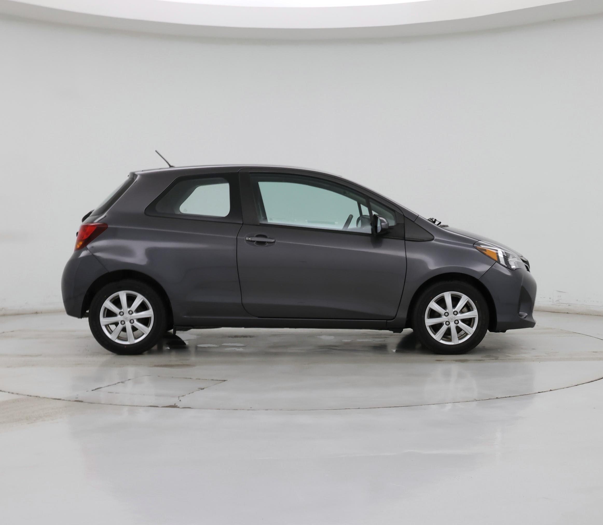 Thumbnail: 2015 Toyota Yaris - 7