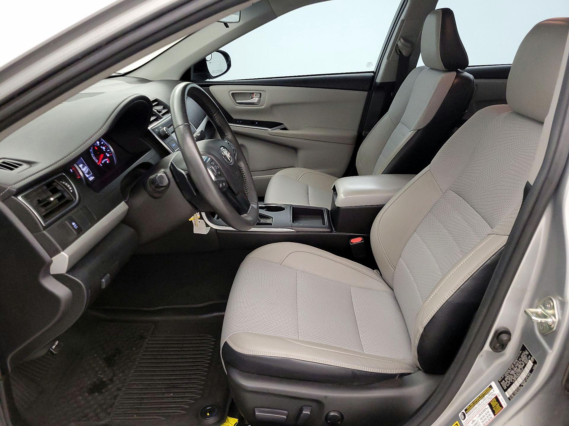 Thumbnail: 2017 Toyota Camry - 11
