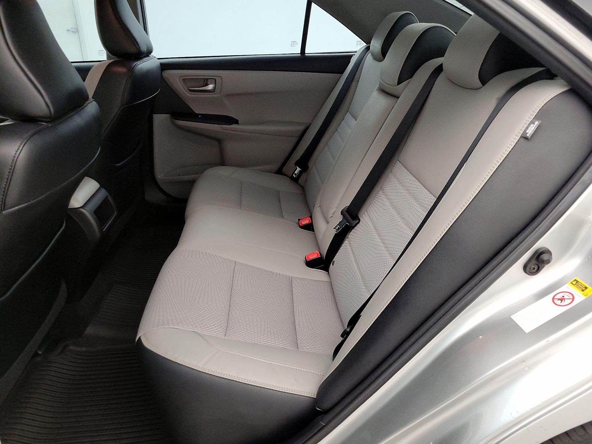 Thumbnail: 2017 Toyota Camry - 19