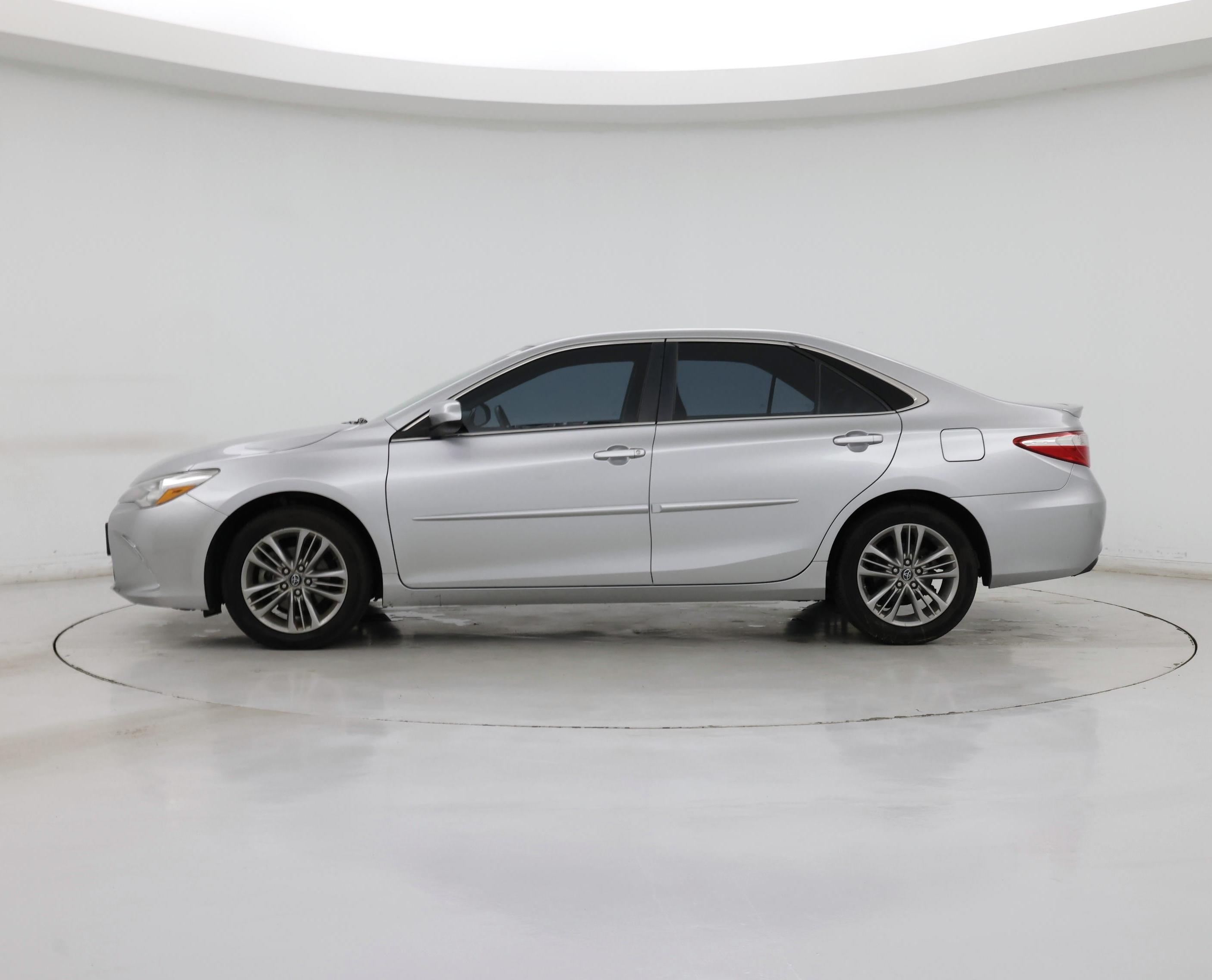Thumbnail: 2017 Toyota Camry - 3