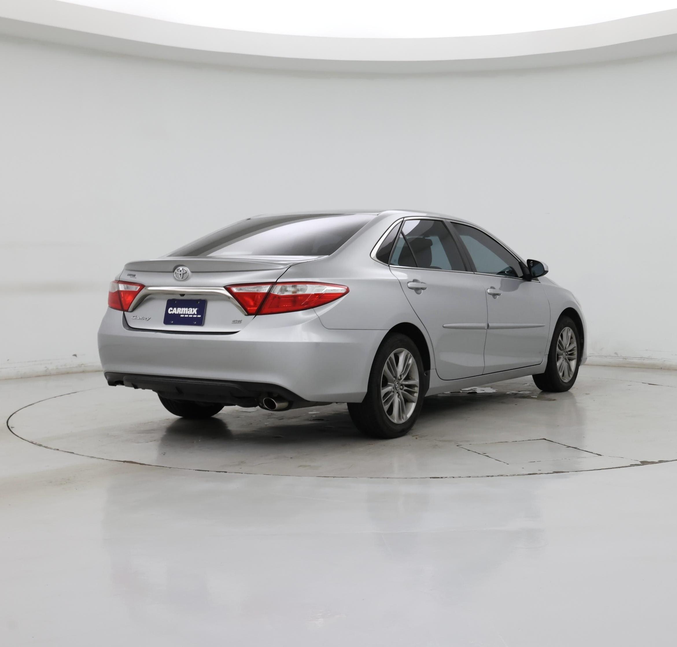 Thumbnail: 2017 Toyota Camry - 8