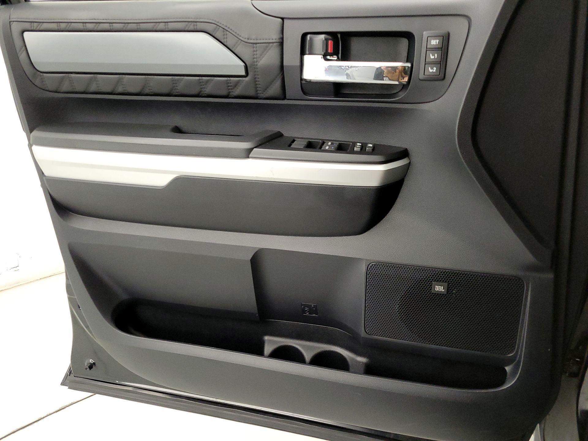 Thumbnail: 2014 Toyota Tundra - 12