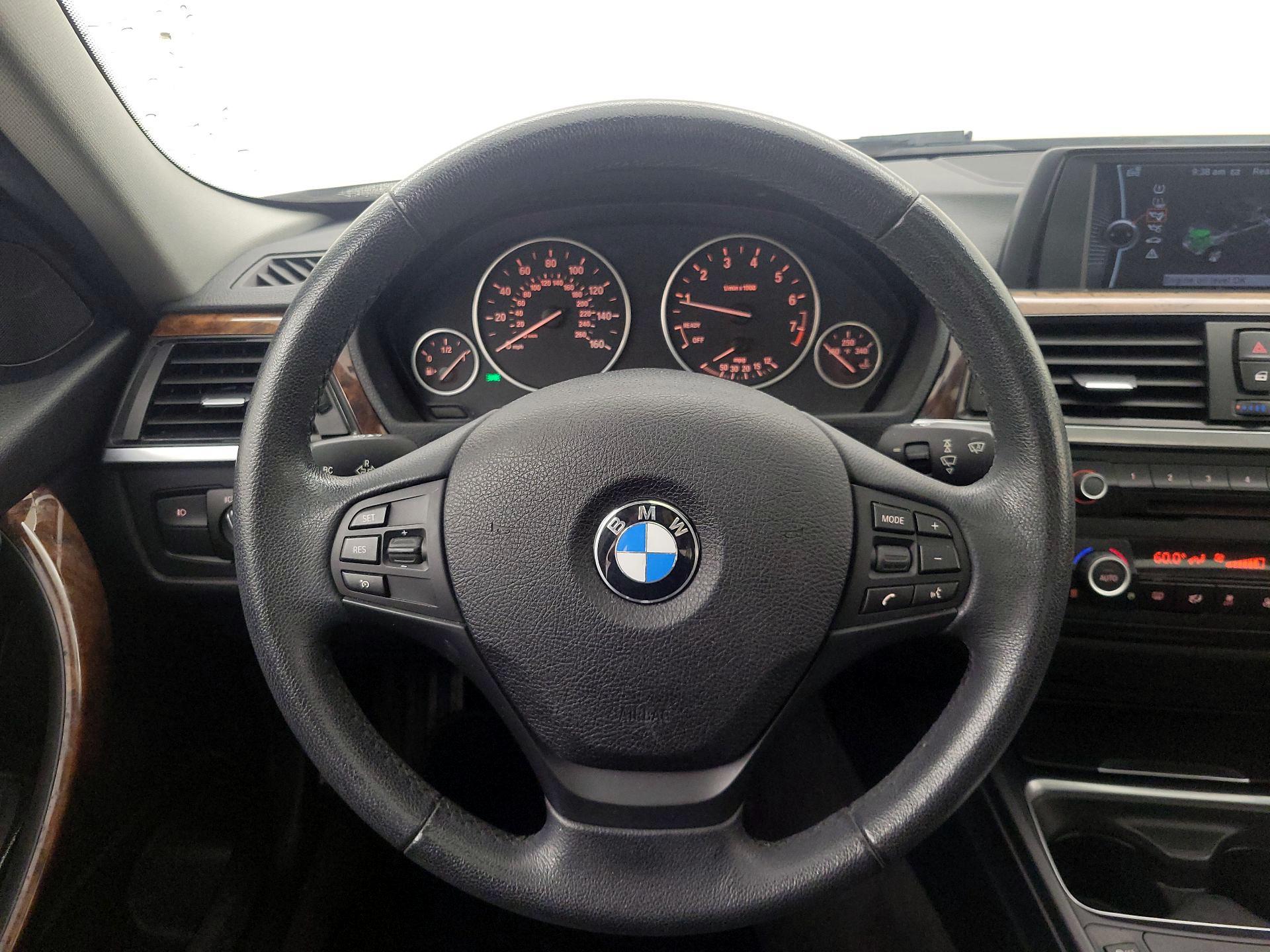 Thumbnail: 2014 BMW 3 Series - 10