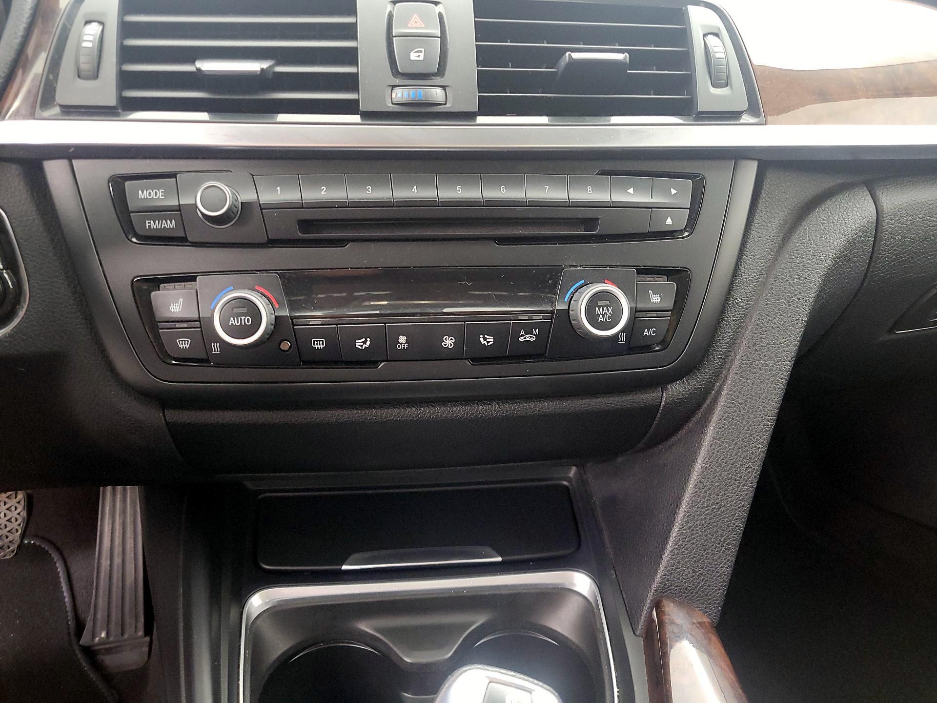 Thumbnail: 2014 BMW 3 Series - 15