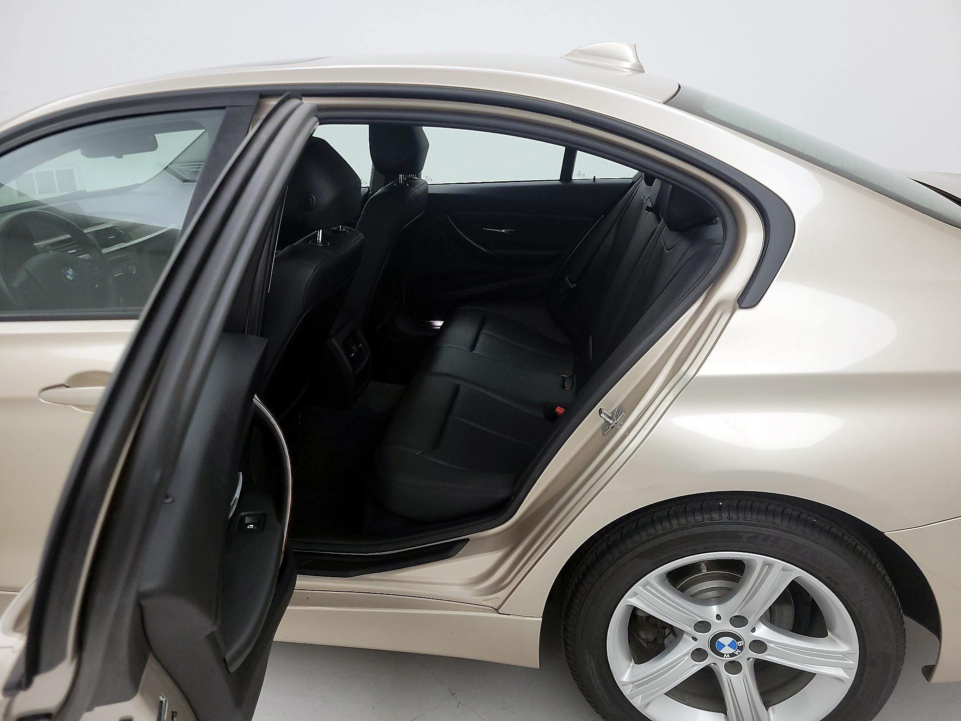 Thumbnail: 2014 BMW 3 Series - 19
