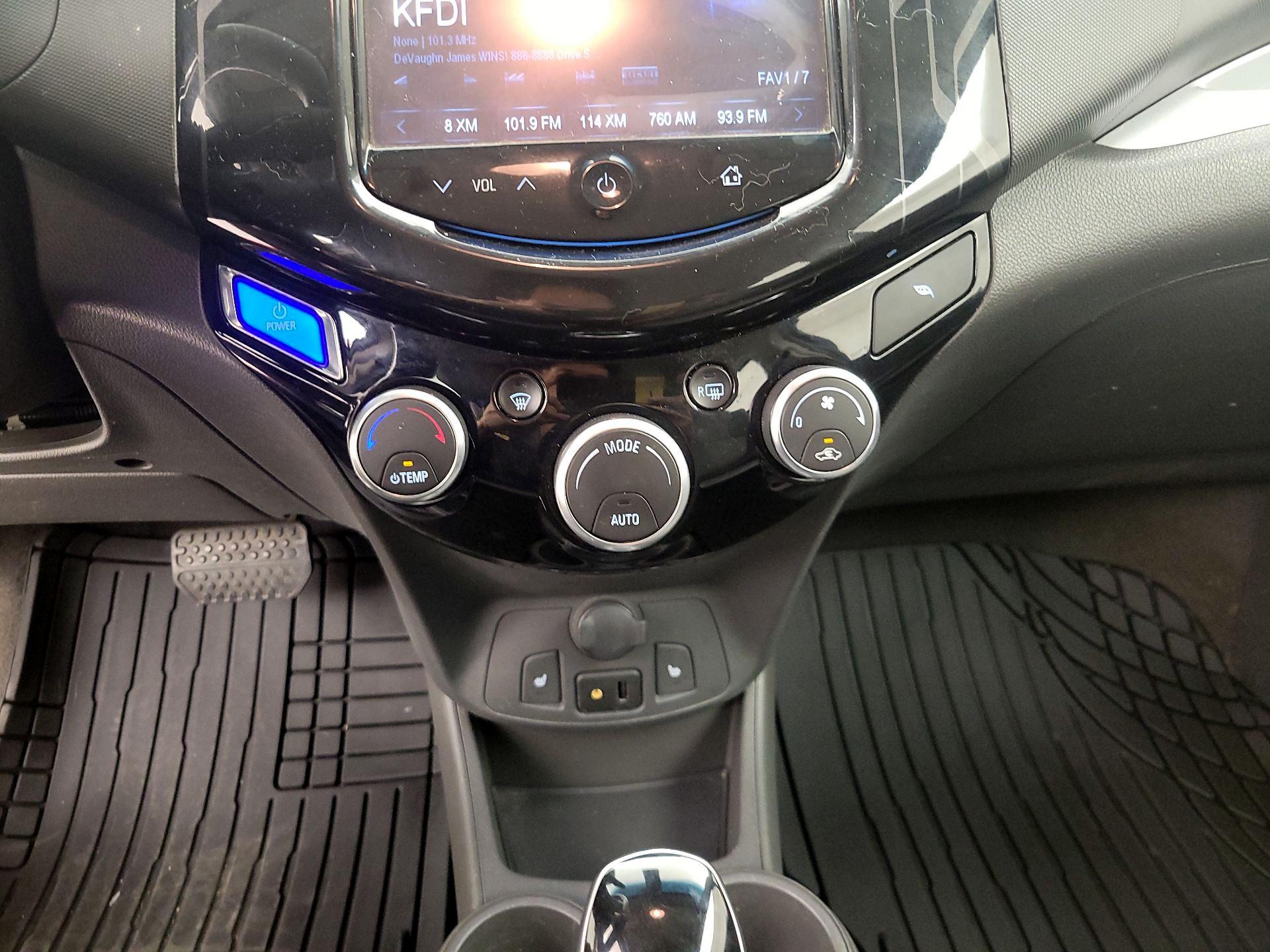 Thumbnail: 2015 Chevrolet Spark - 15