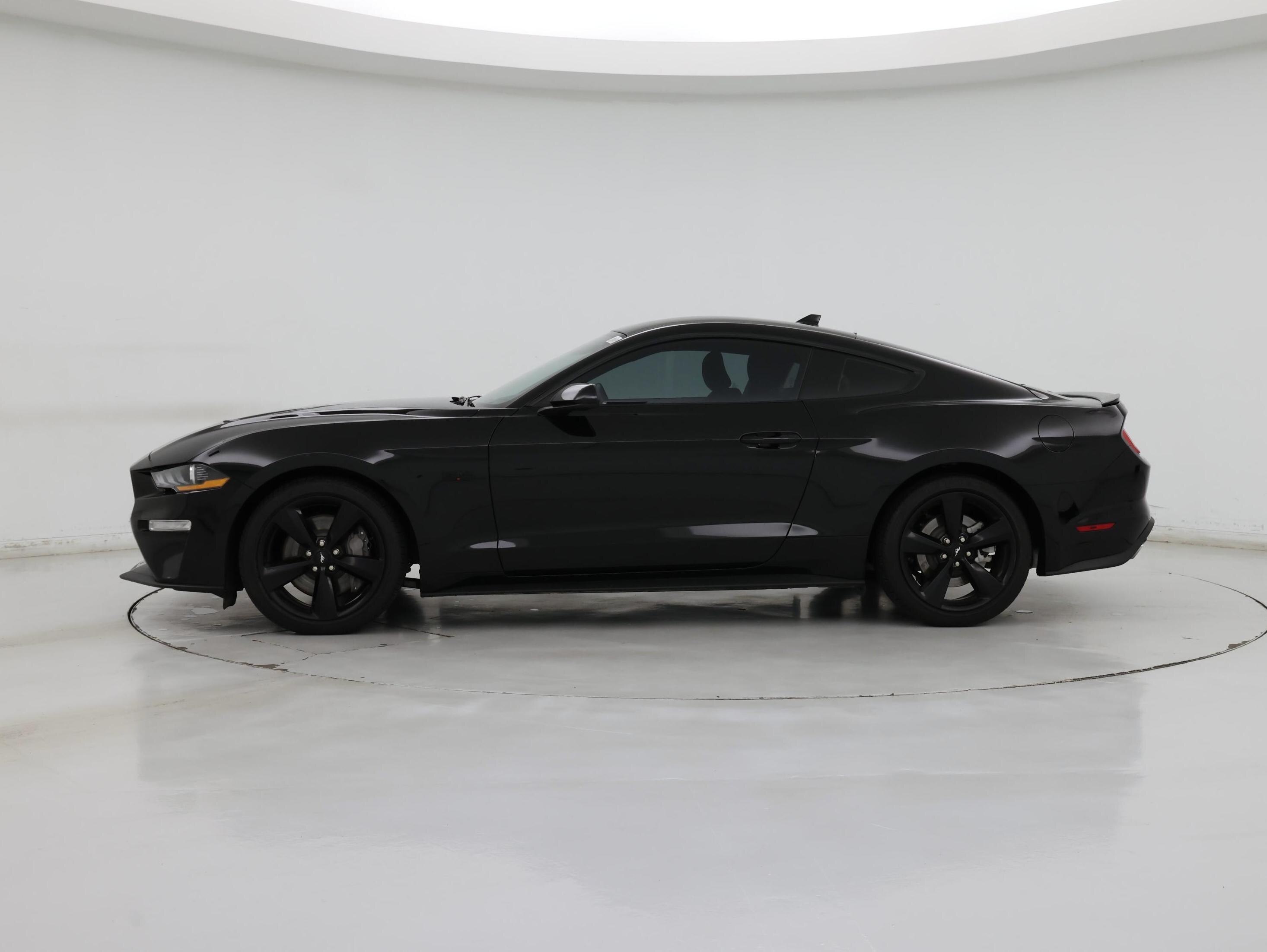 Thumbnail: 2022 Ford Mustang - 3