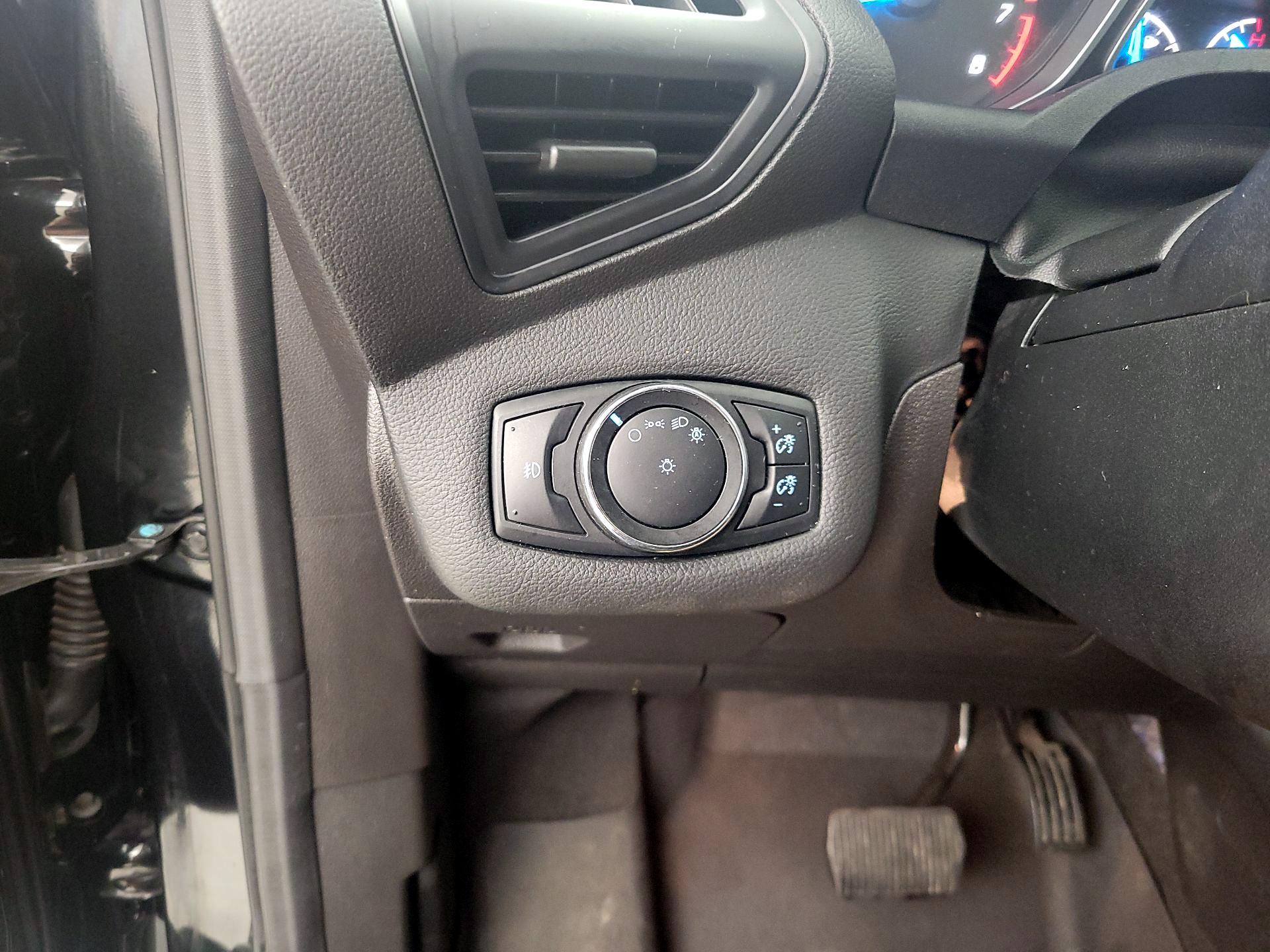 Thumbnail: 2014 Ford Escape - 13