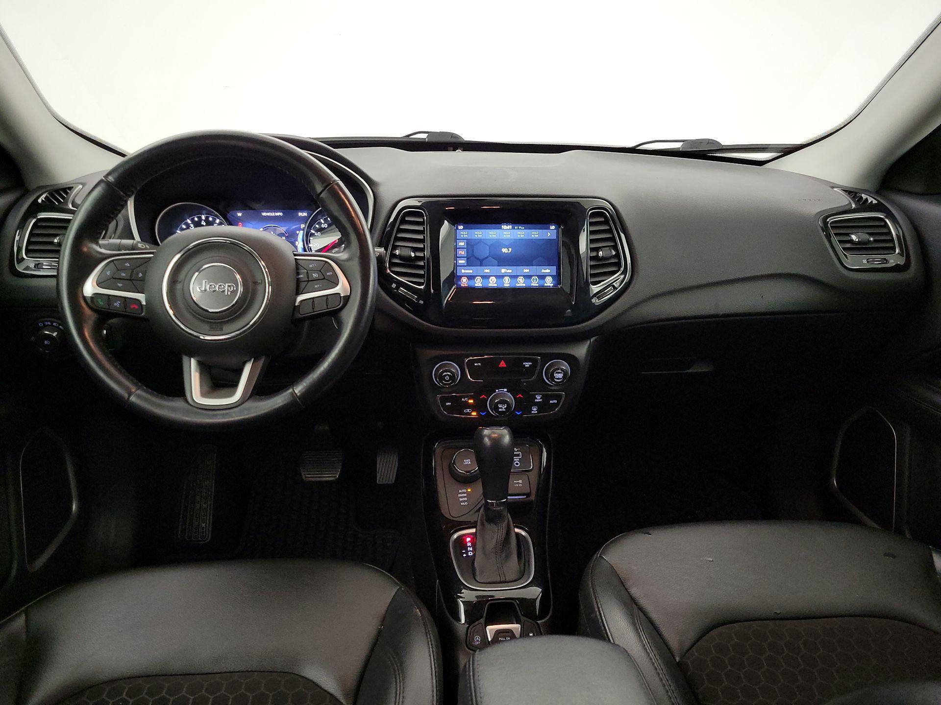 Thumbnail: 2021 Jeep Compass - 9