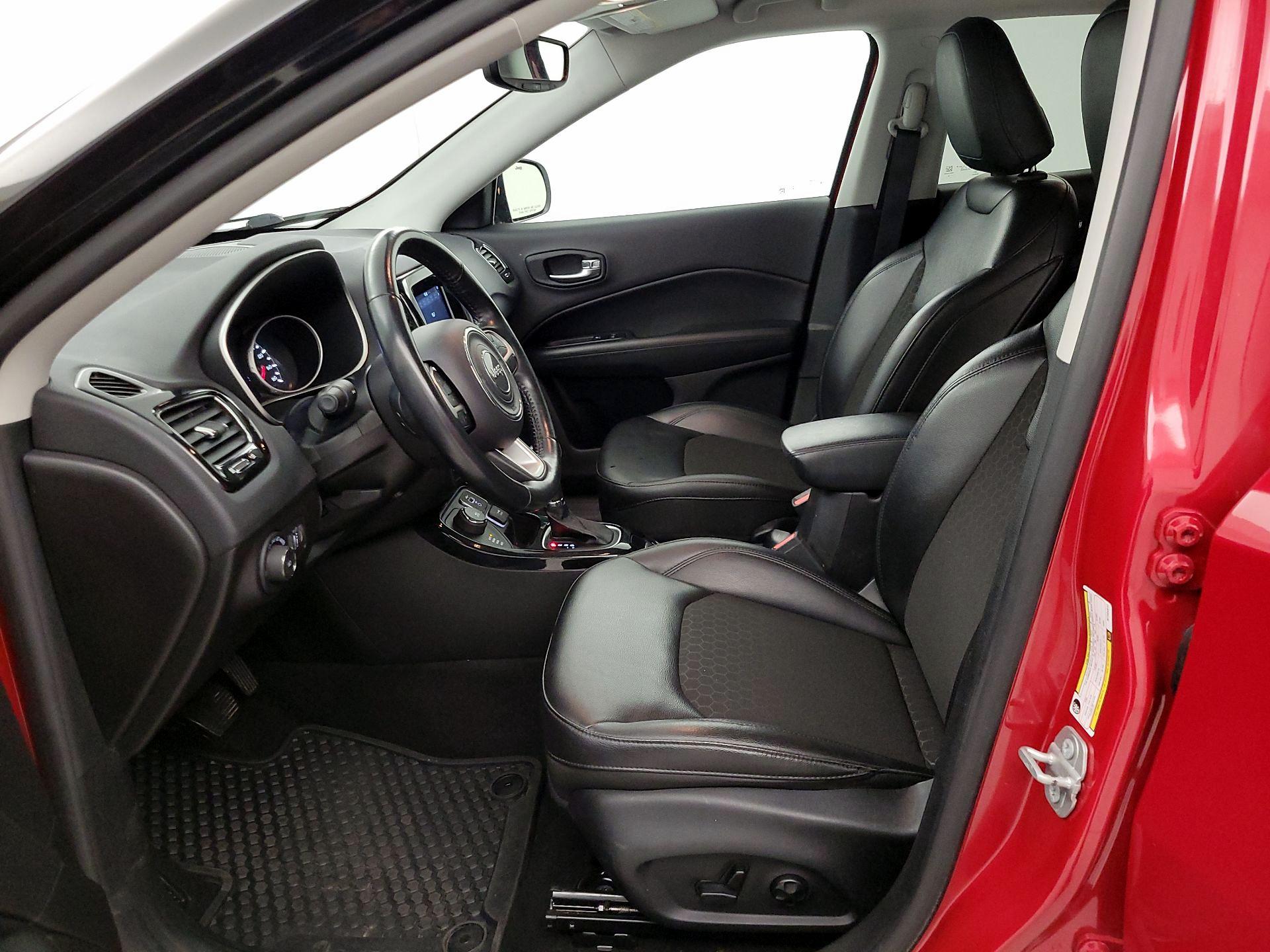 Thumbnail: 2021 Jeep Compass - 11