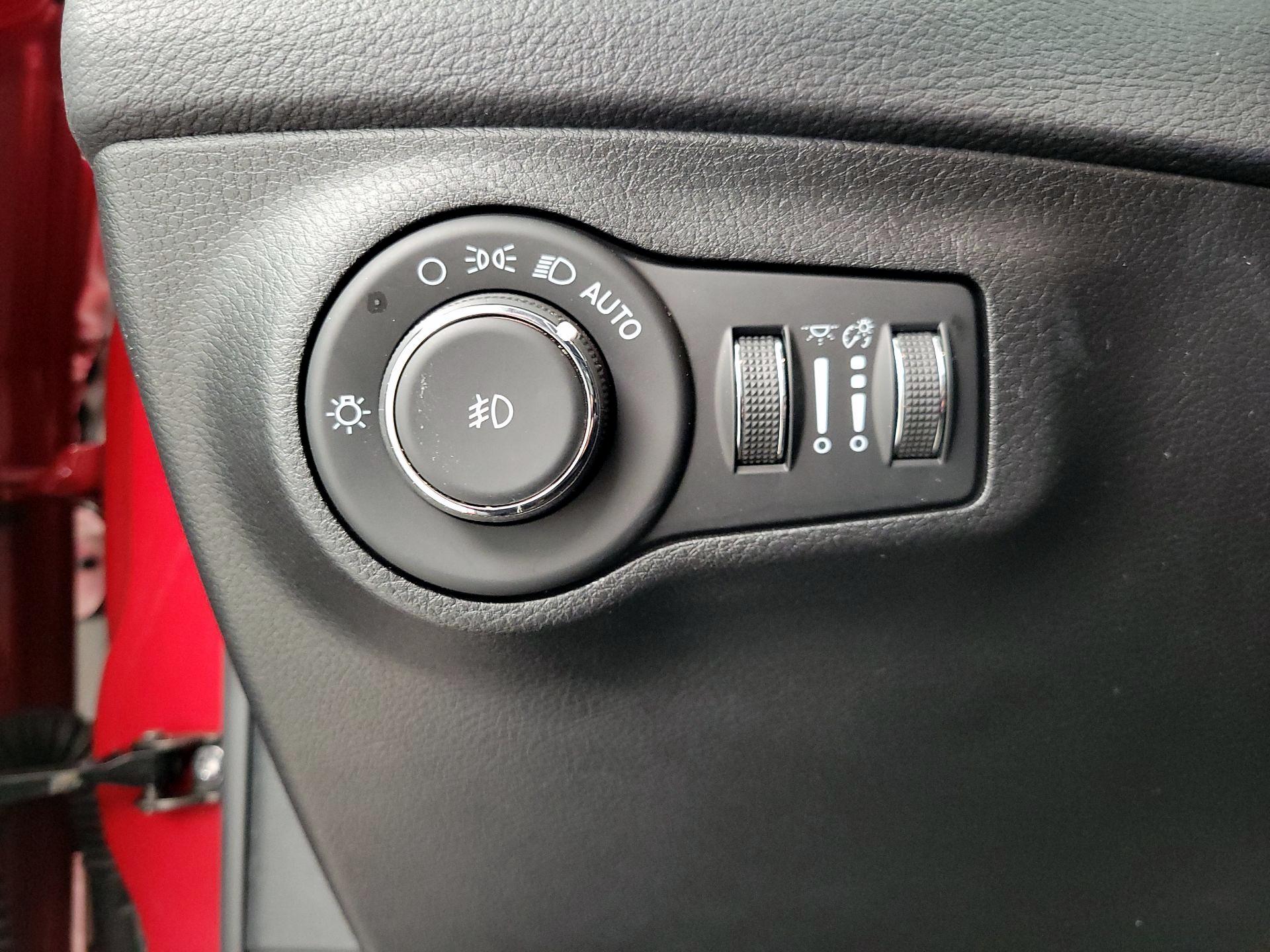 Thumbnail: 2021 Jeep Compass - 13