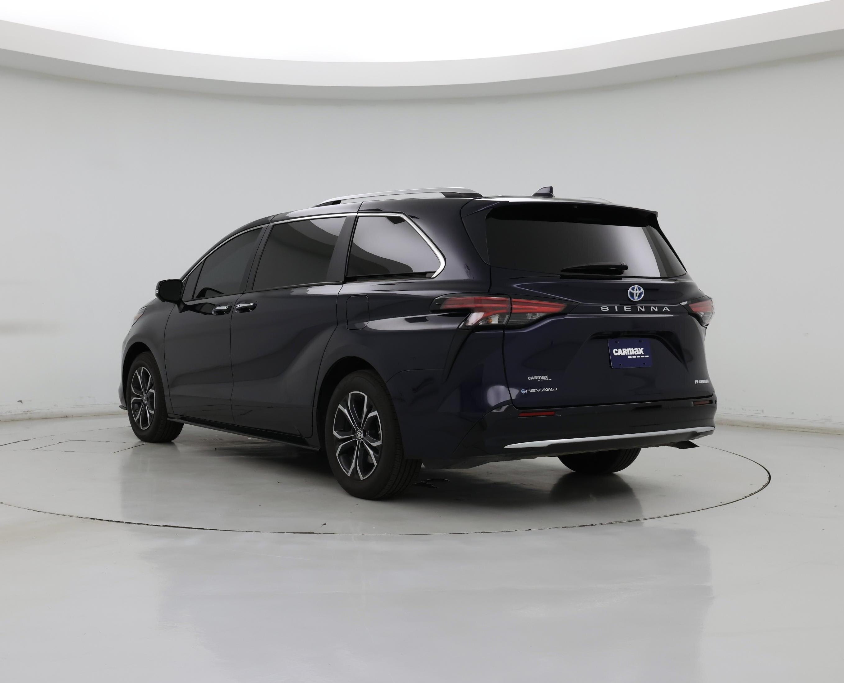 Thumbnail: 2025 Toyota Sienna - 2