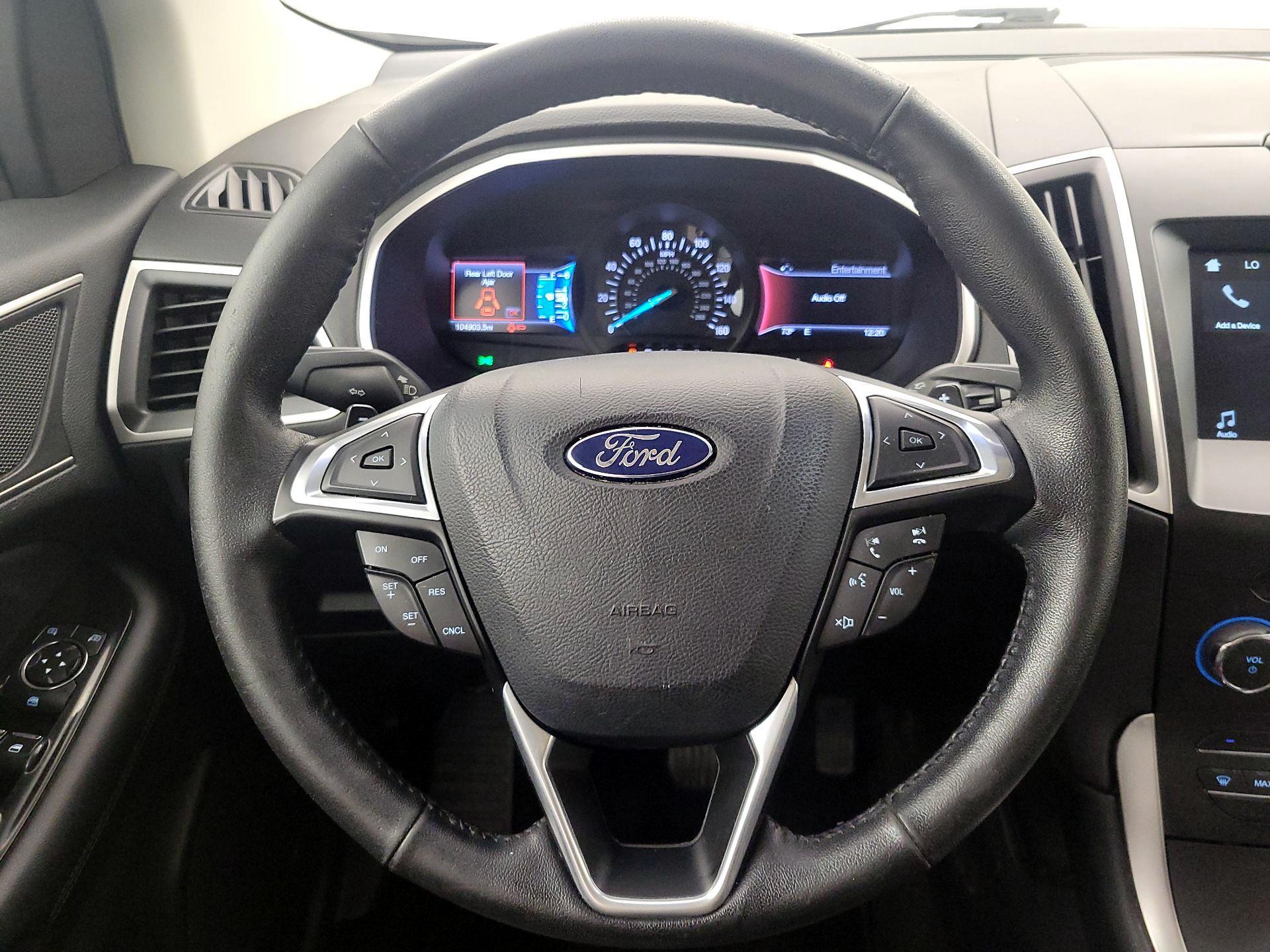 Thumbnail: 2016 Ford Edge - 10