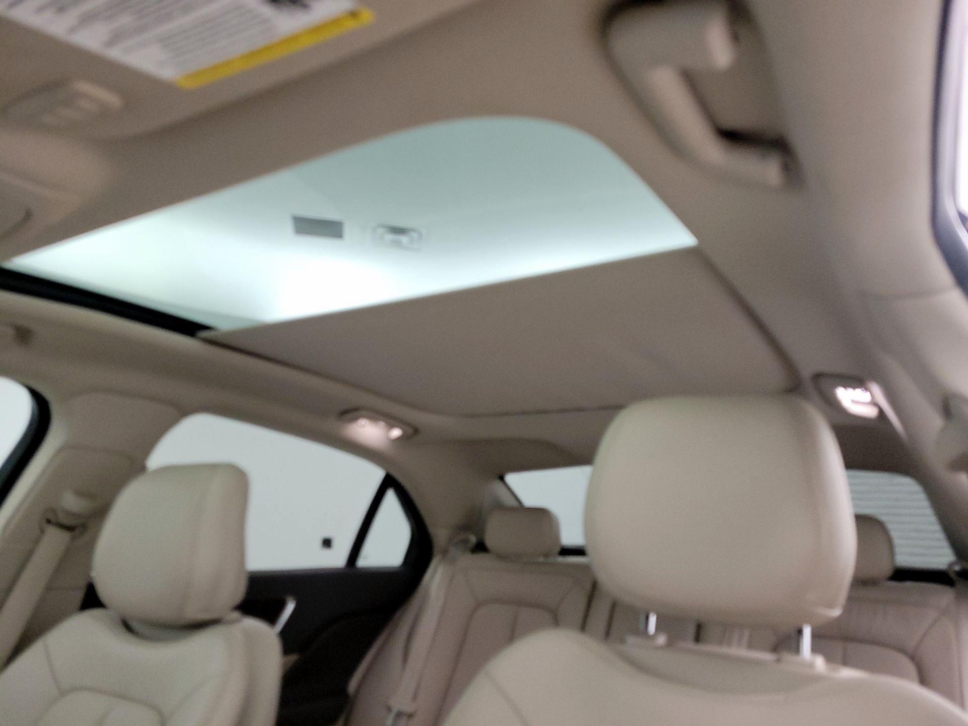Thumbnail: 2020 Lincoln Continental - 20