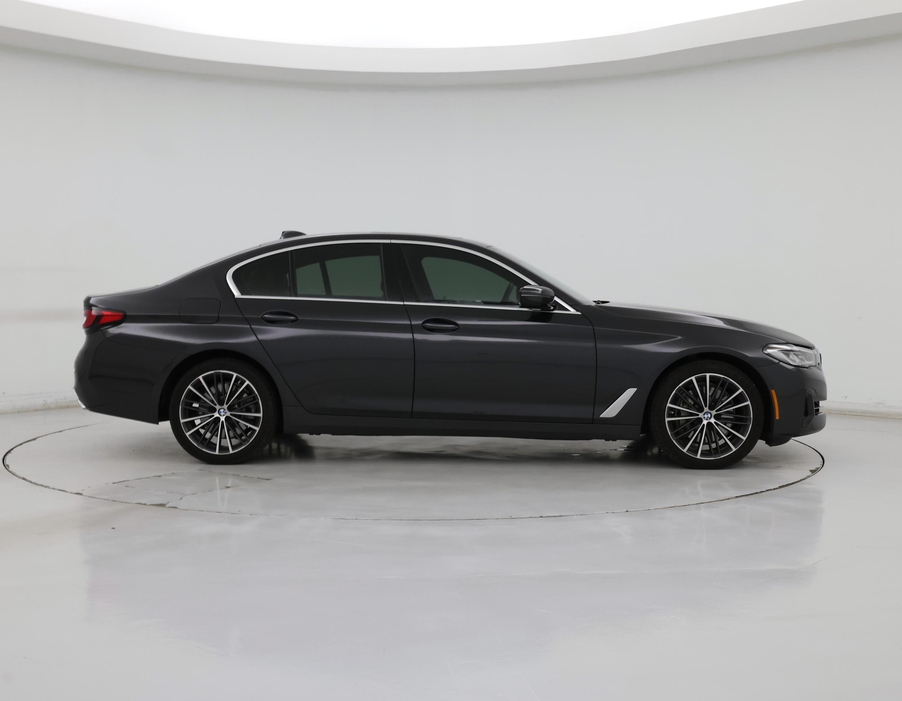 Thumbnail: 2022 BMW 5 Series - 7