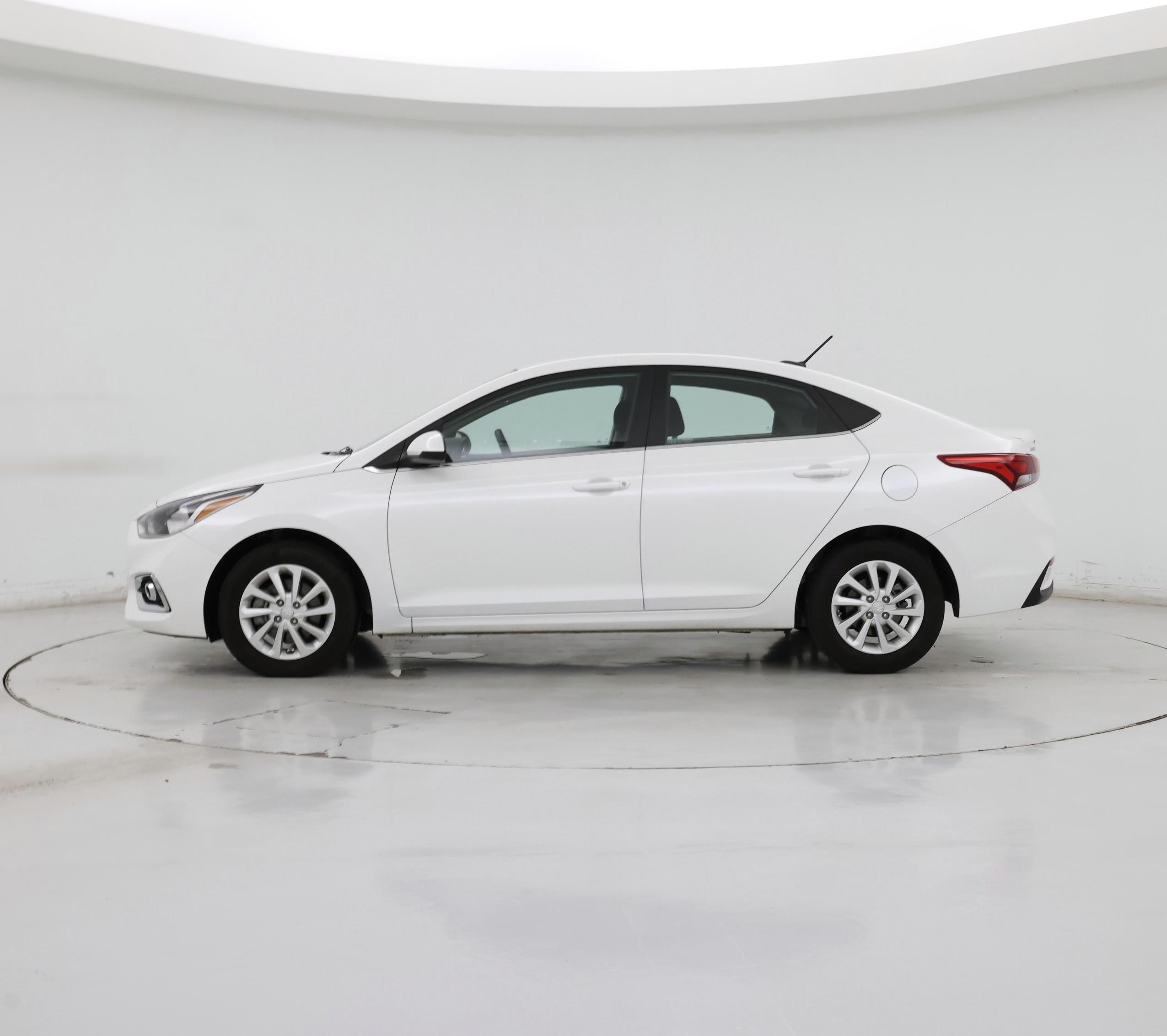 Thumbnail: 2022 Hyundai Accent - 3