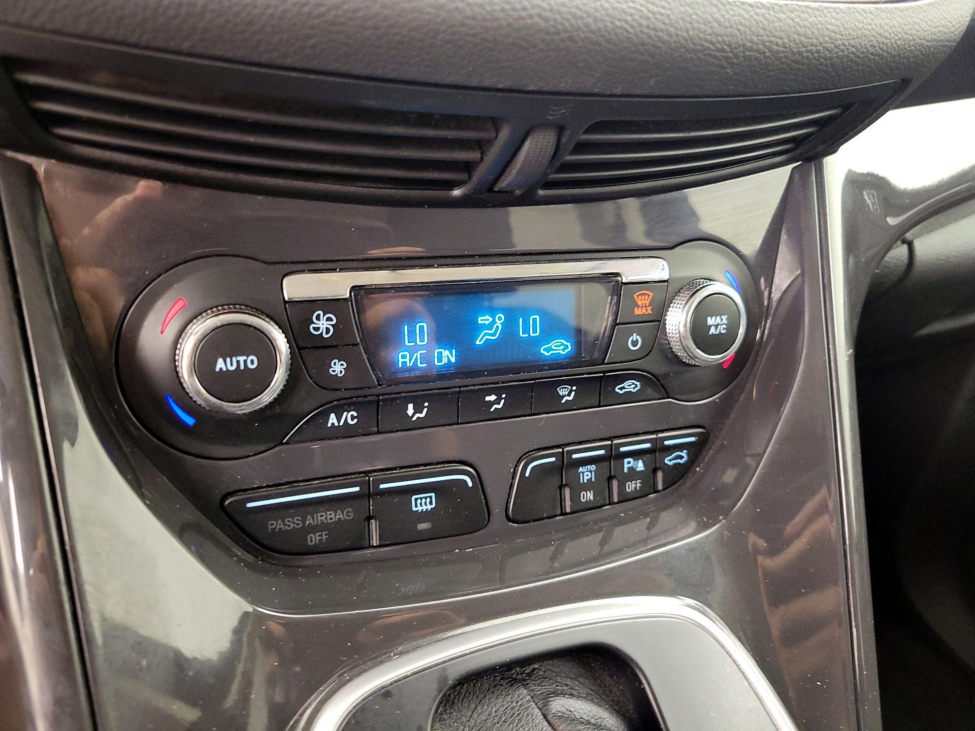 Thumbnail: 2014 Ford Escape - 16
