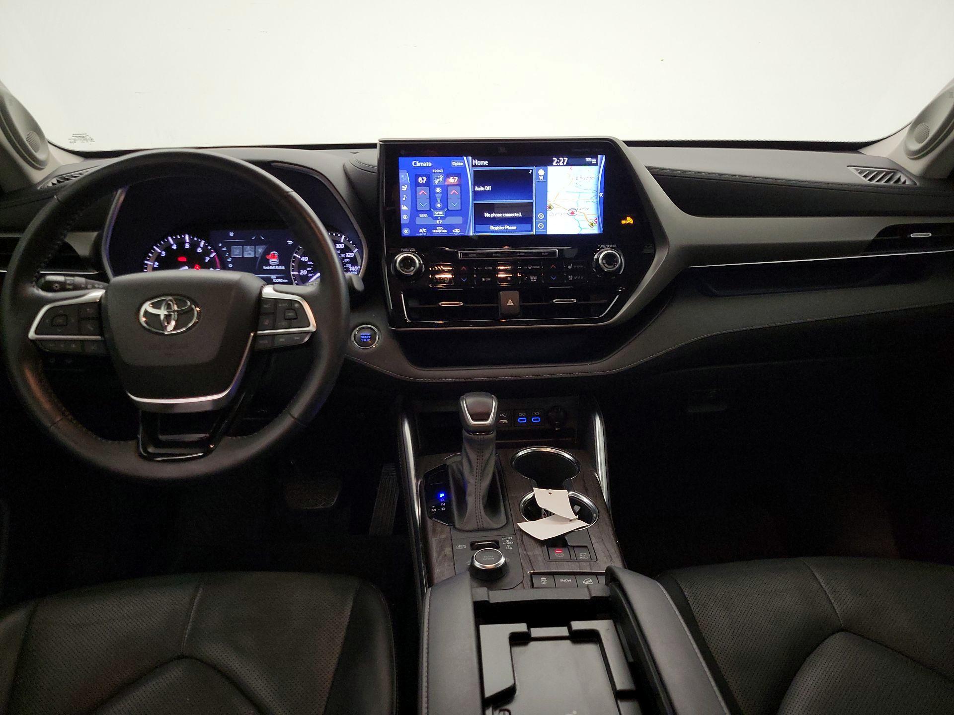 Thumbnail: 2022 Toyota Highlander - 9