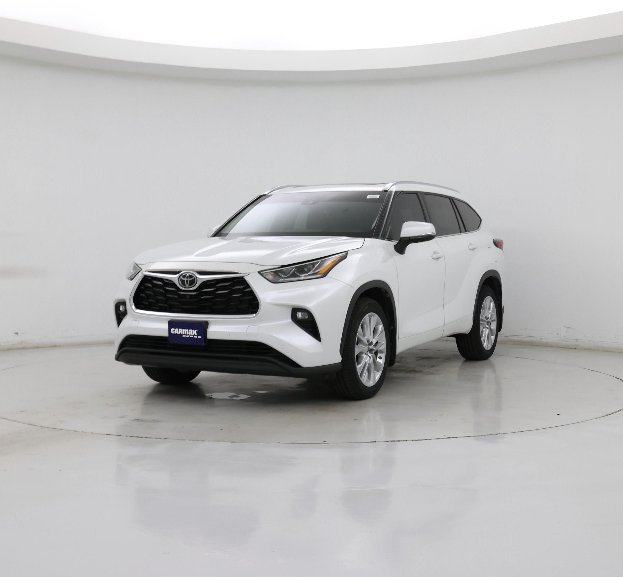 Thumbnail: 2022 Toyota Highlander - 4