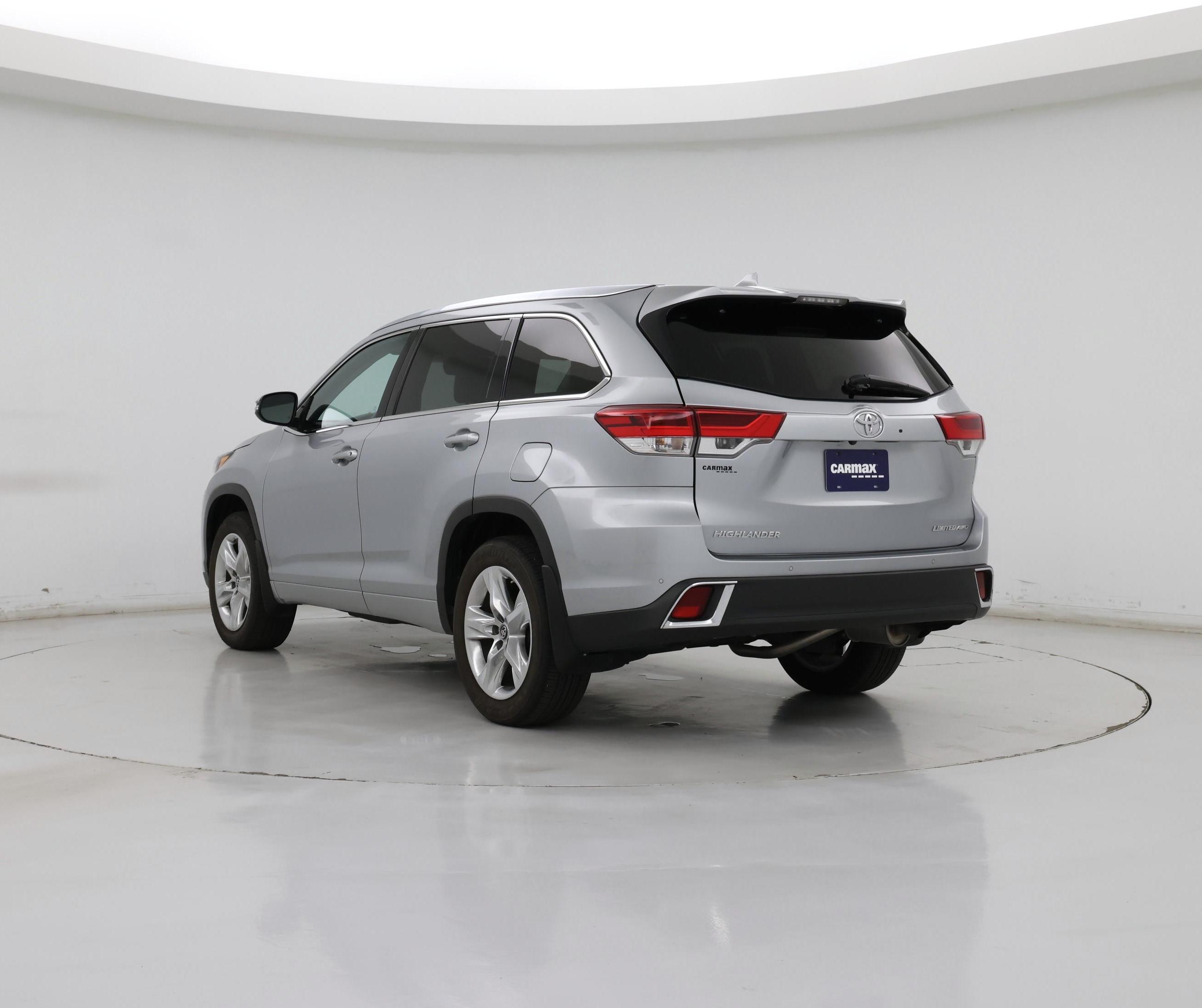 Thumbnail: 2019 Toyota Highlander - 2