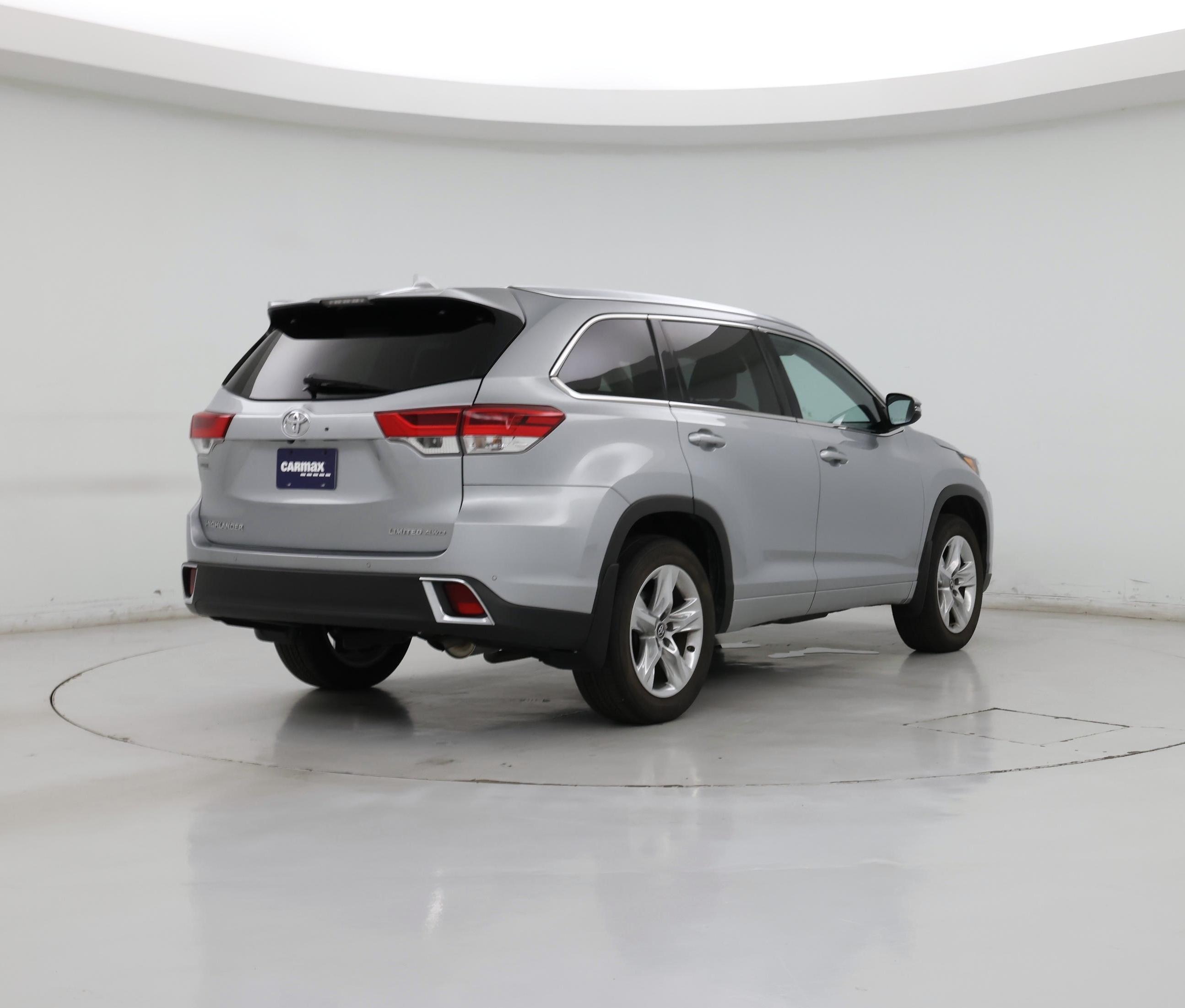 Thumbnail: 2019 Toyota Highlander - 8