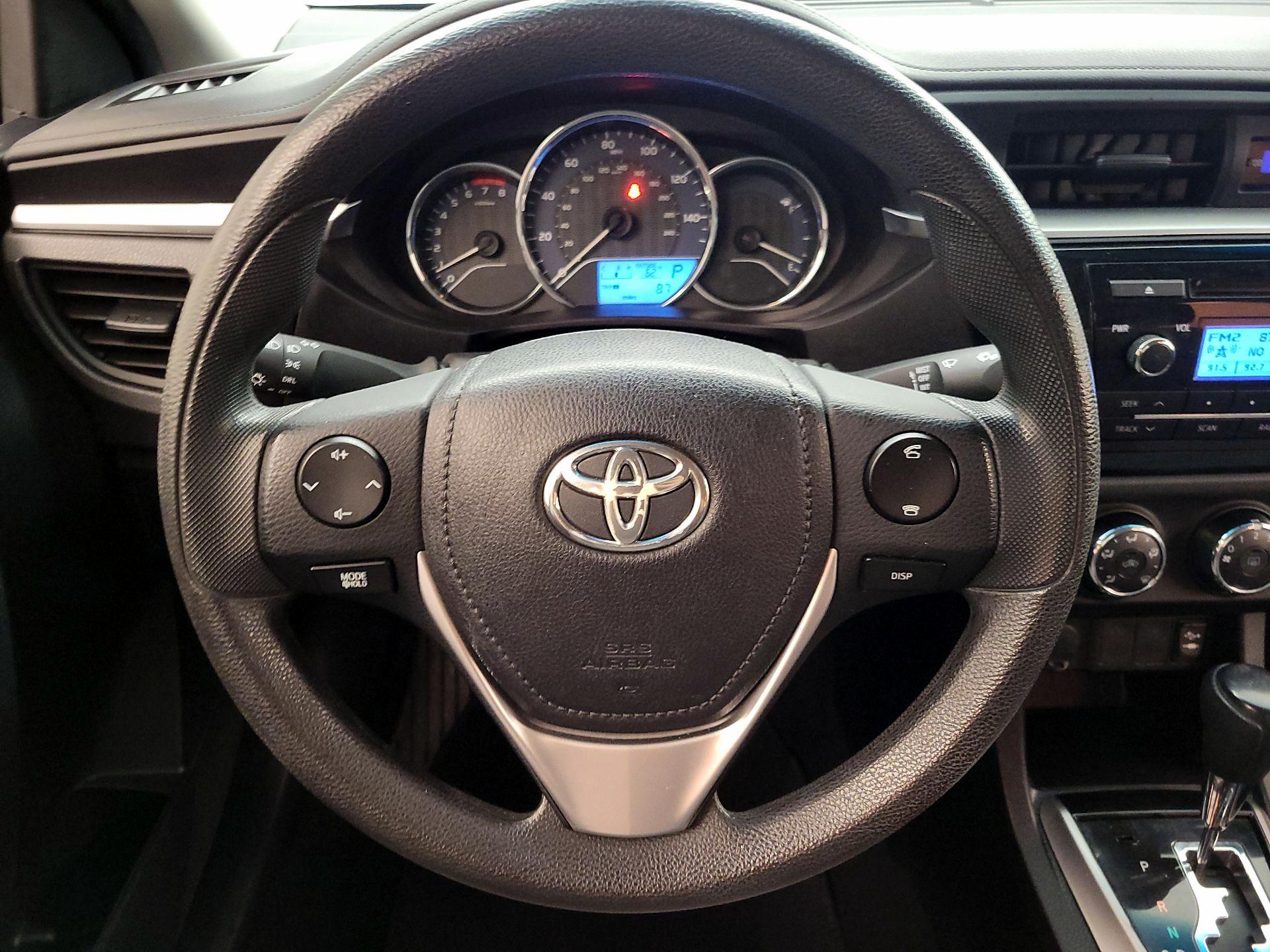 Thumbnail: 2015 Toyota Corolla - 10