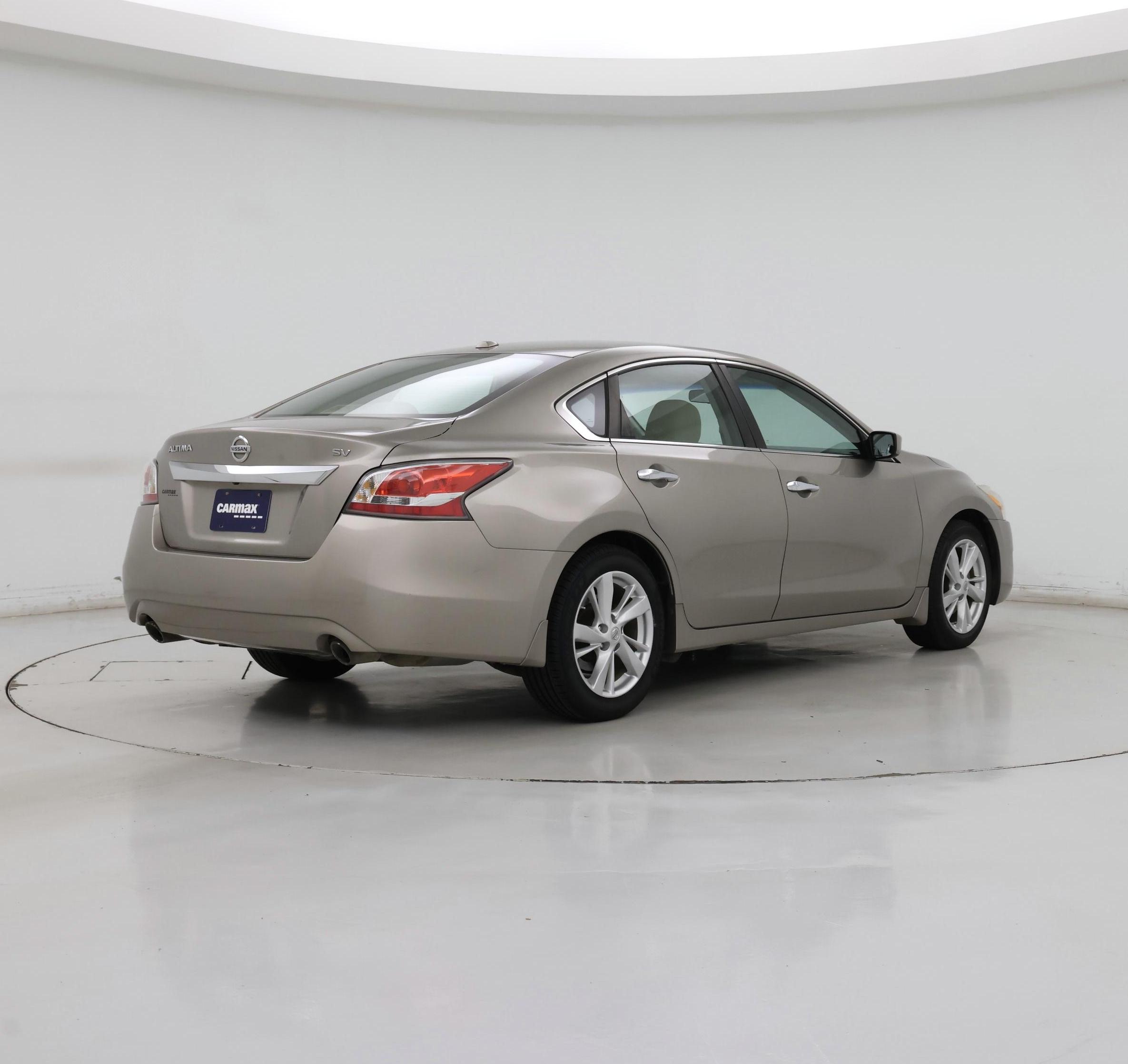 Thumbnail: 2015 Nissan Altima - 8