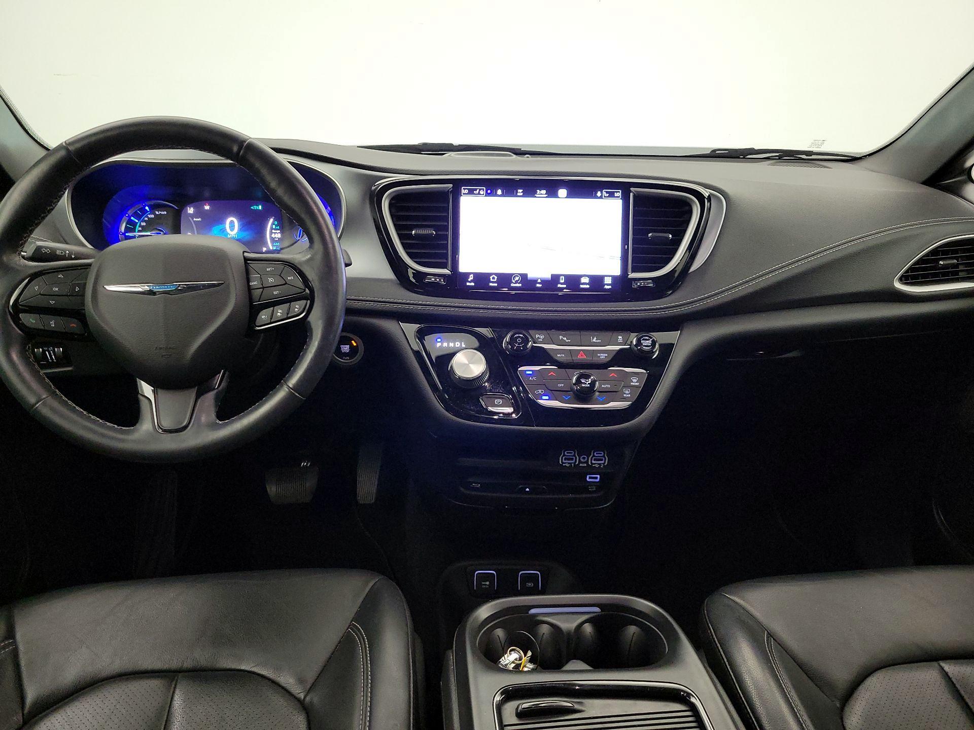 Thumbnail: 2021 Chrysler Pacifica - 9
