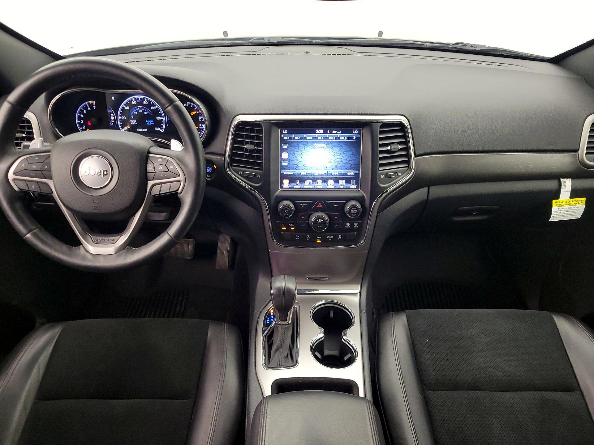 Thumbnail: 2017 Jeep Grand Cherokee - 9