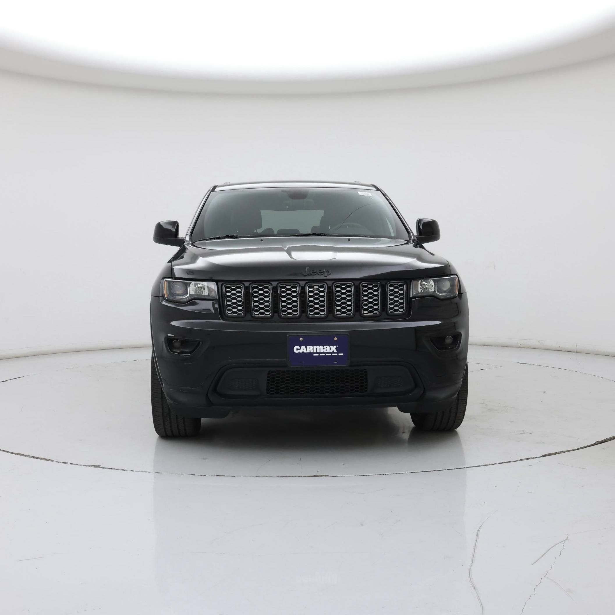 Thumbnail: 2017 Jeep Grand Cherokee - 5