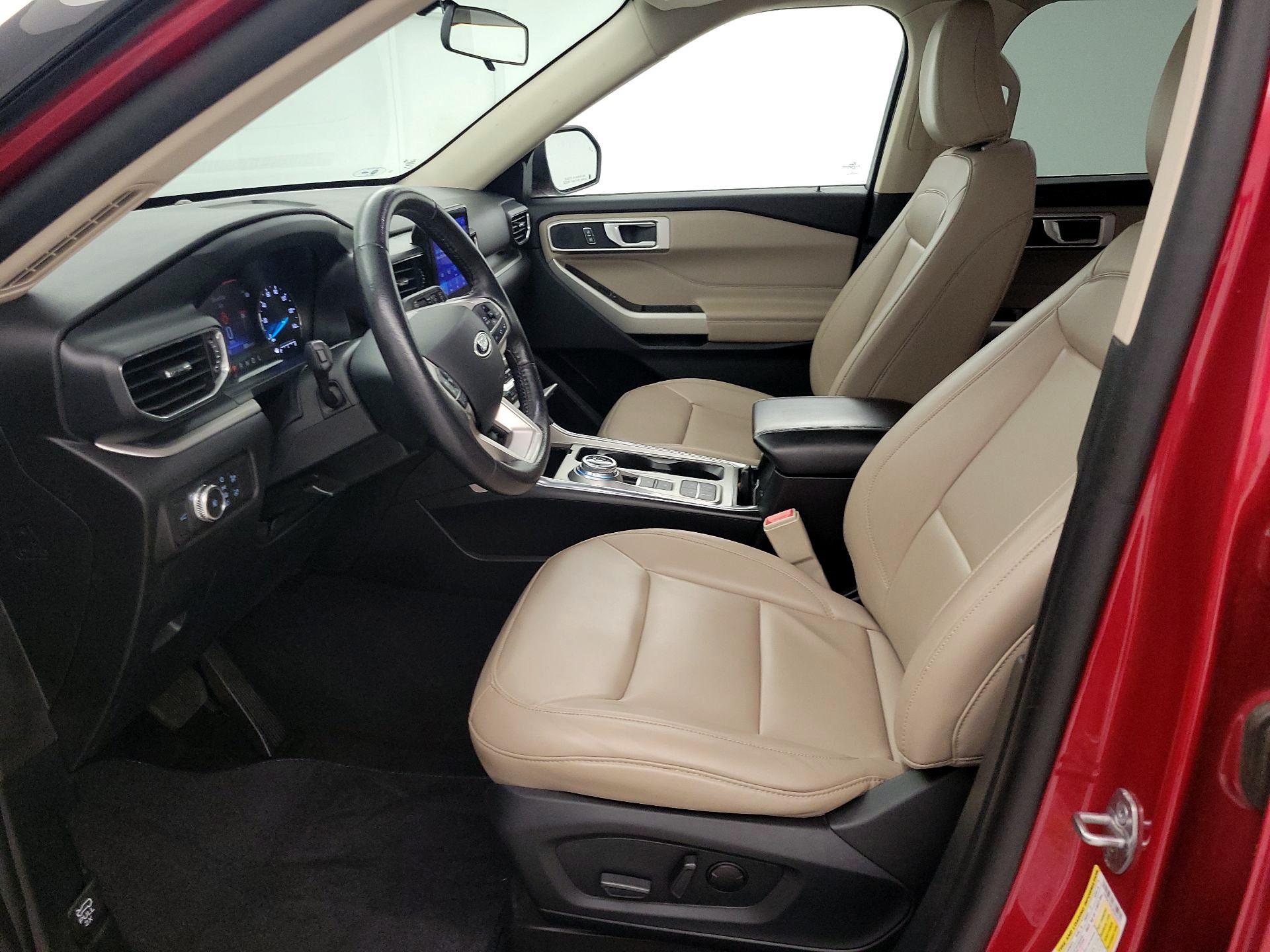 Thumbnail: 2021 Ford Explorer - 11