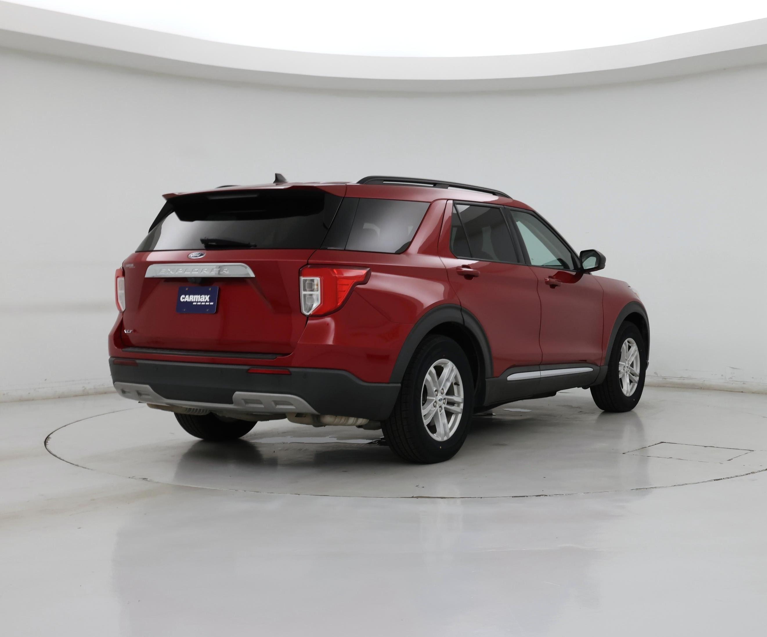 Thumbnail: 2021 Ford Explorer - 8