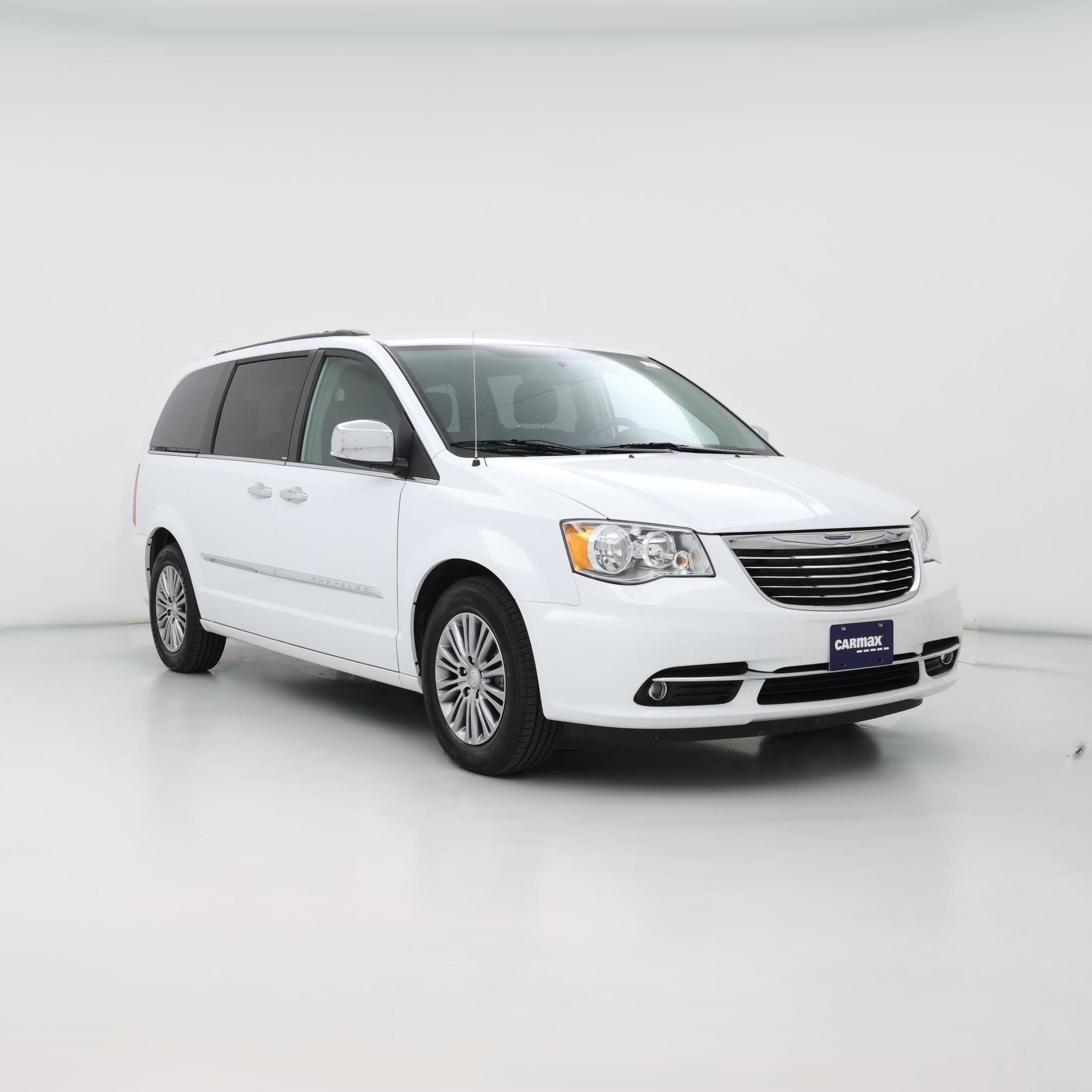 Thumbnail: 2014 Chrysler Town & Country - 1