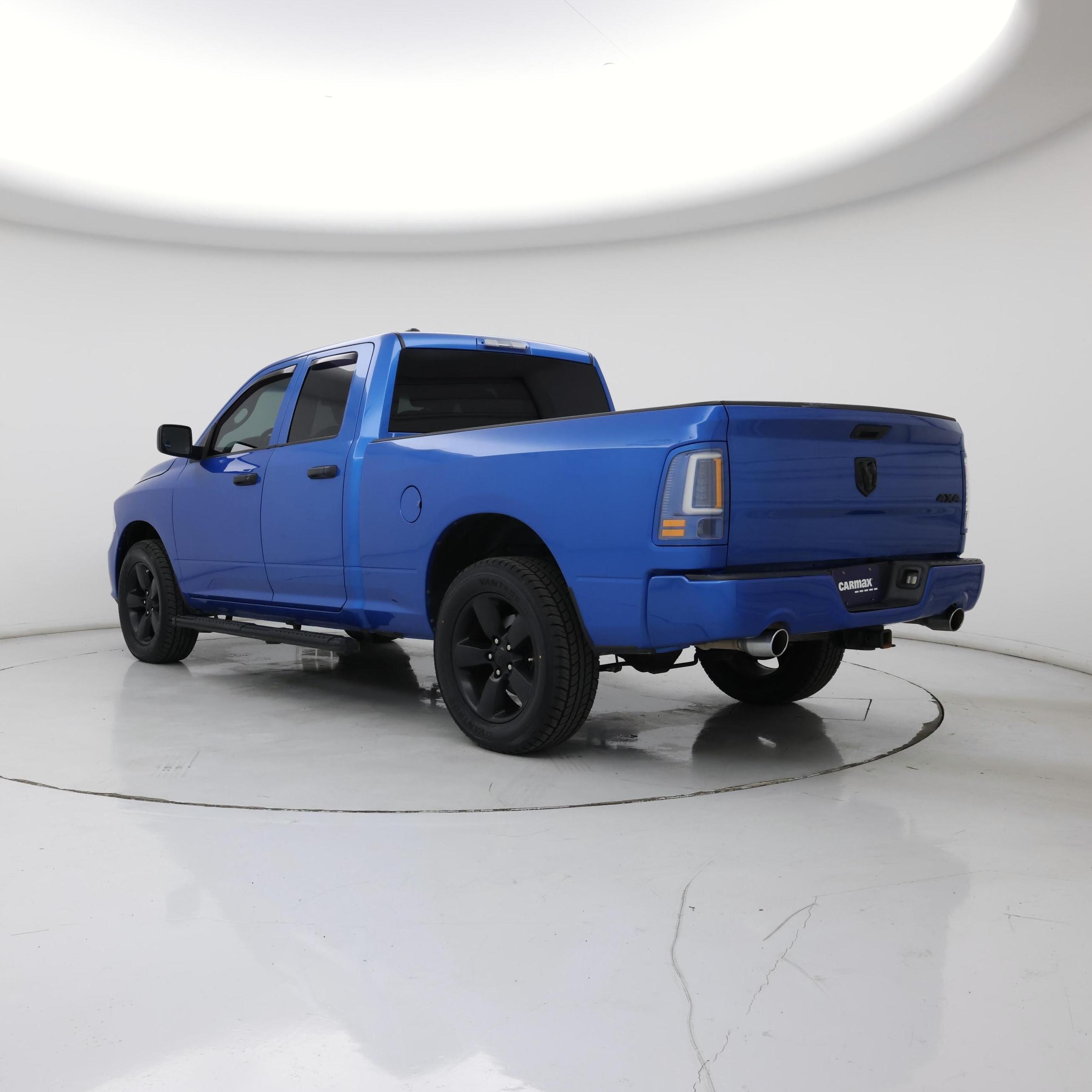 Thumbnail: 2019 RAM 1500 Classic - 2