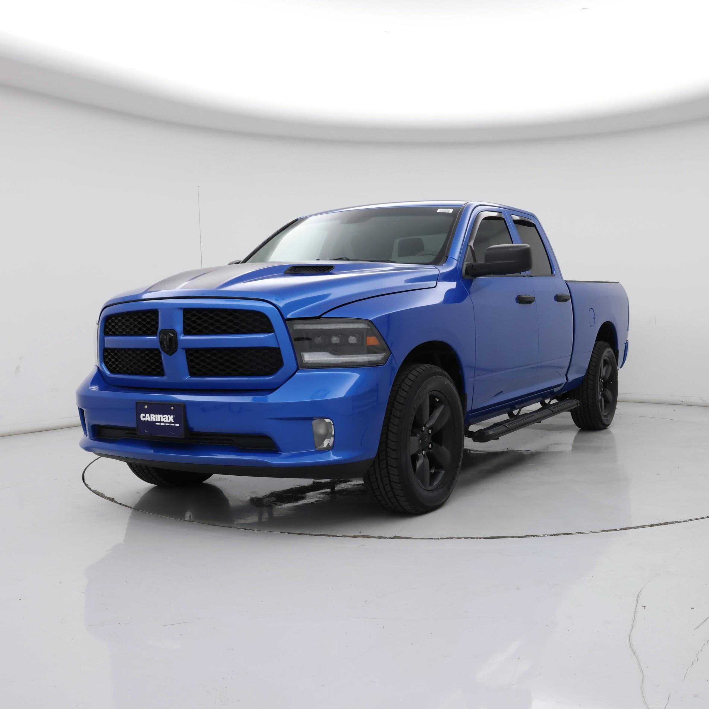 Thumbnail: 2019 RAM 1500 Classic - 4