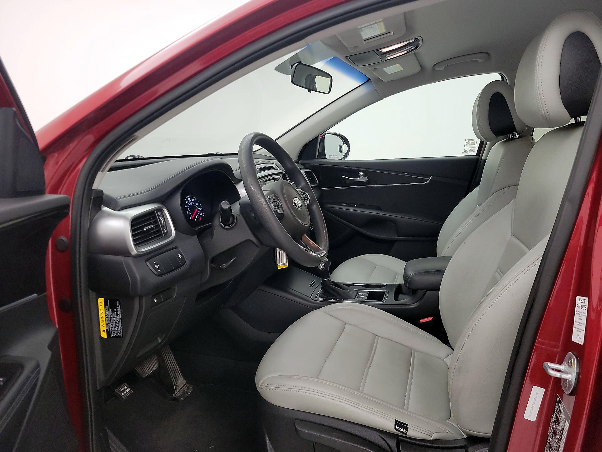 Thumbnail: 2016 Kia Sorento - 11
