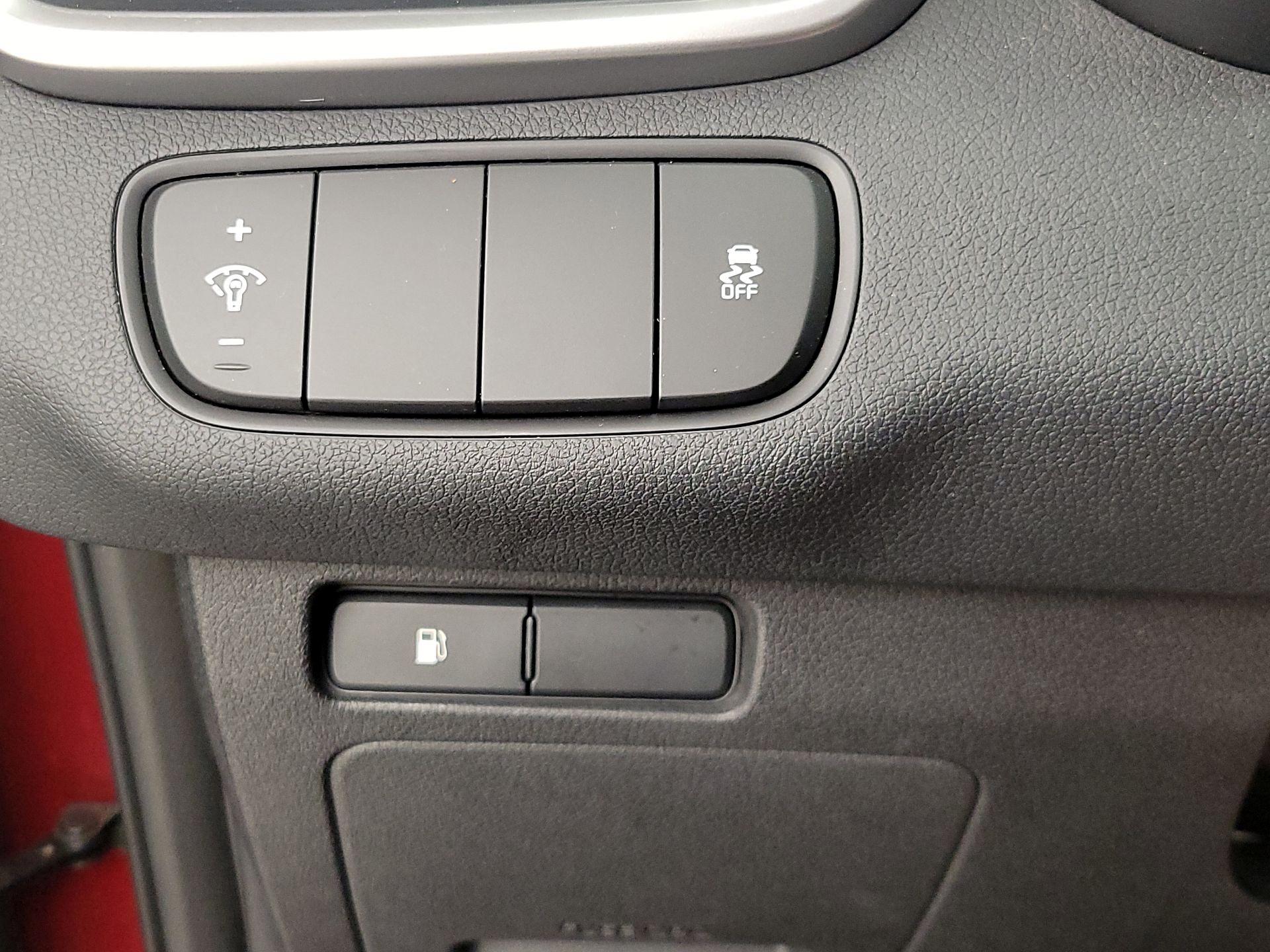 Thumbnail: 2016 Kia Sorento - 13