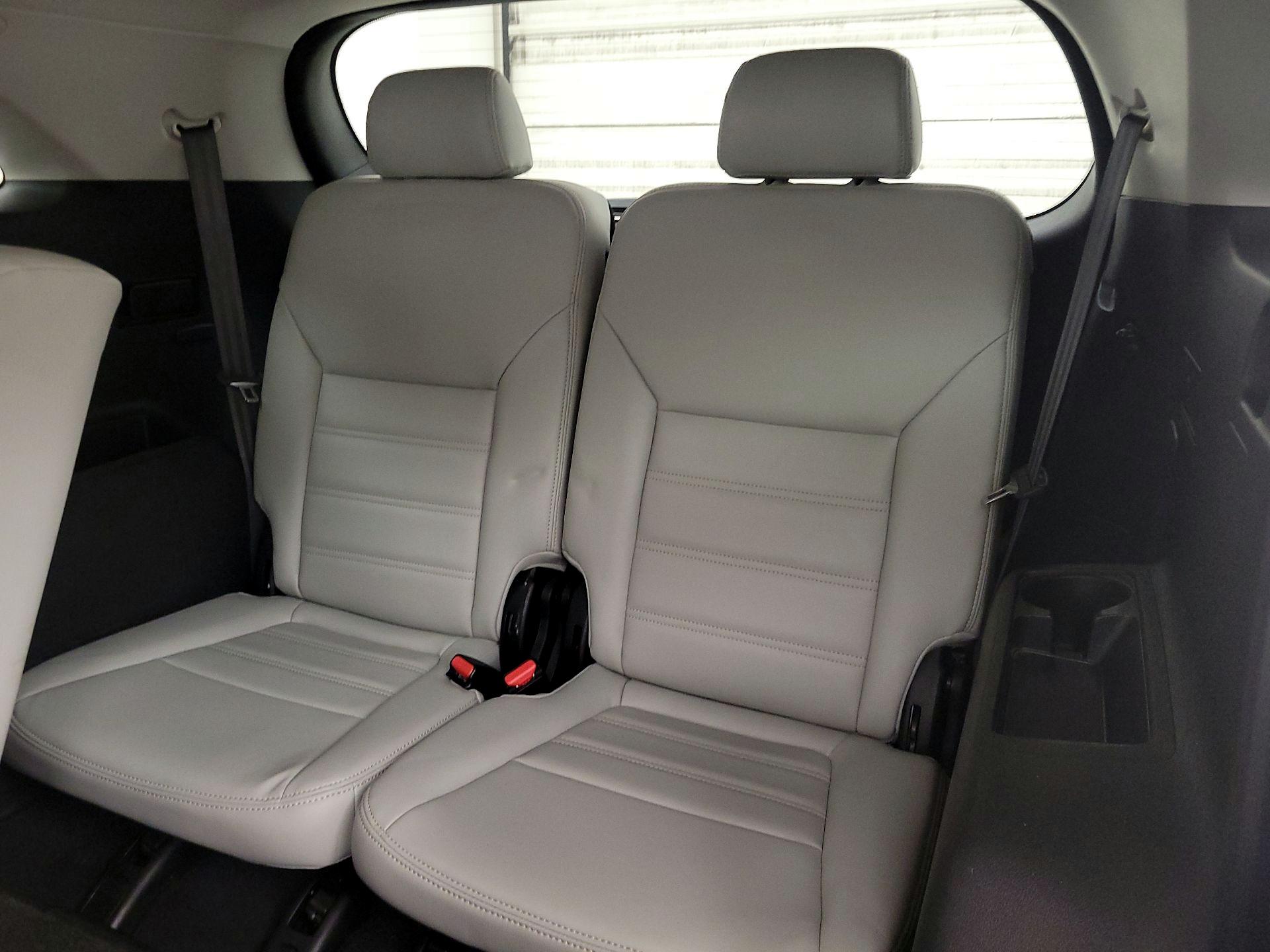 Thumbnail: 2016 Kia Sorento - 20