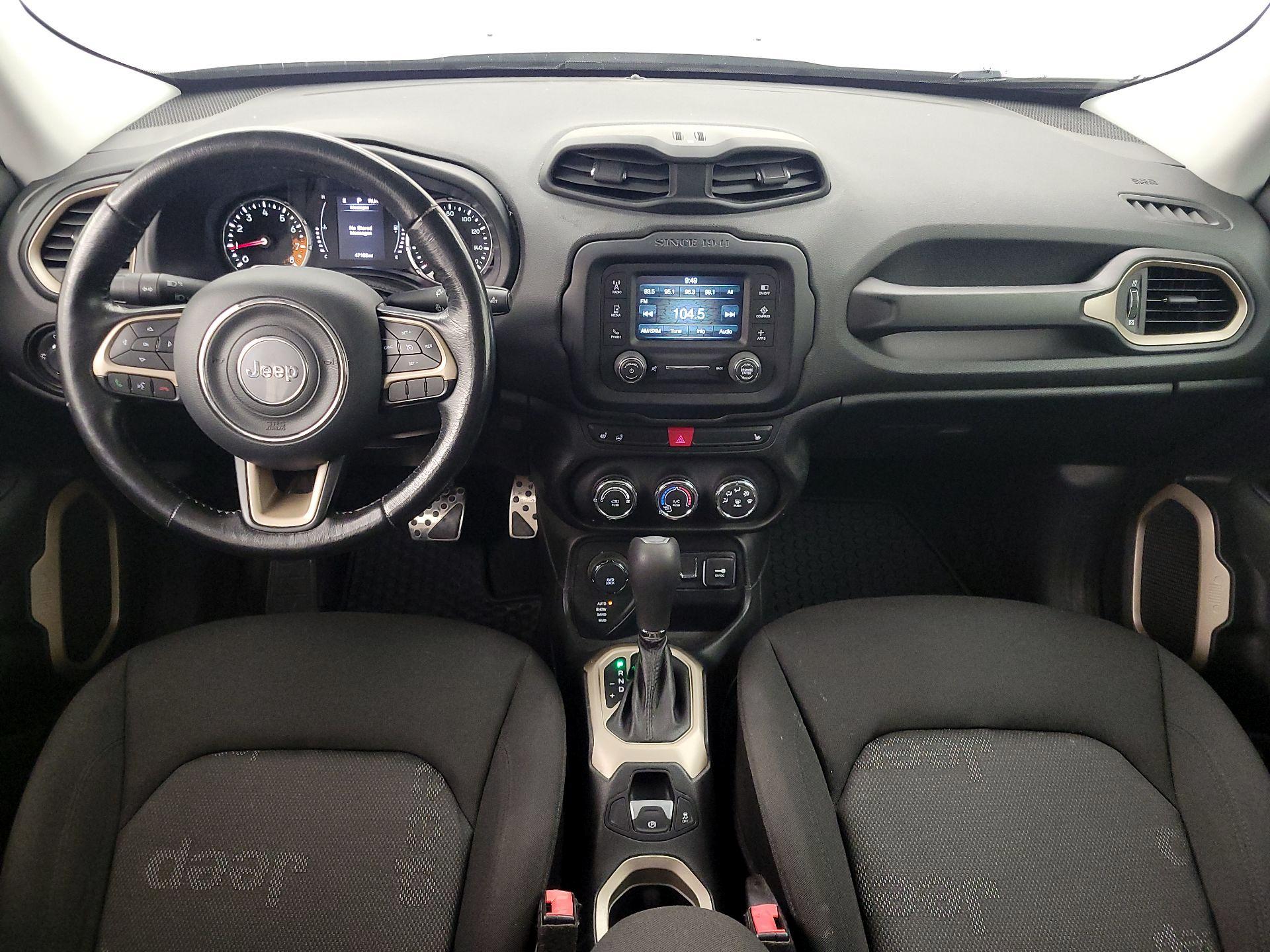 Thumbnail: 2016 Jeep Renegade - 9