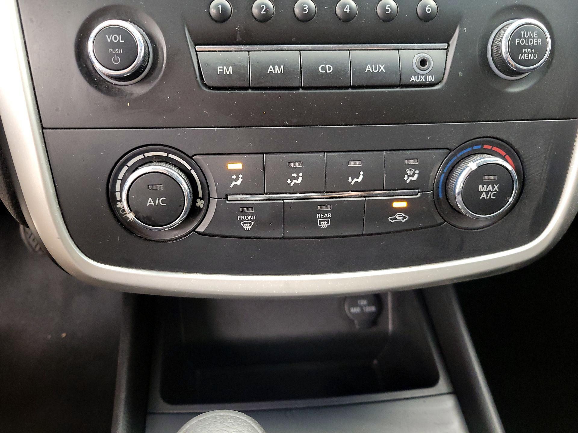 Thumbnail: 2016 Nissan Altima - 15