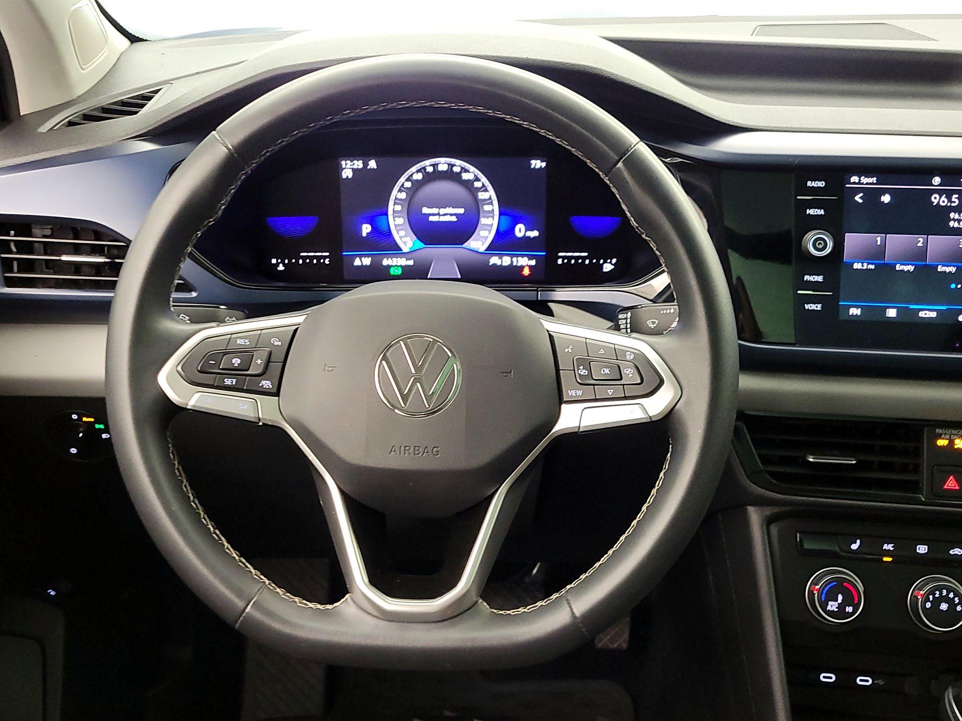 Thumbnail: 2022 Volkswagen Taos - 10