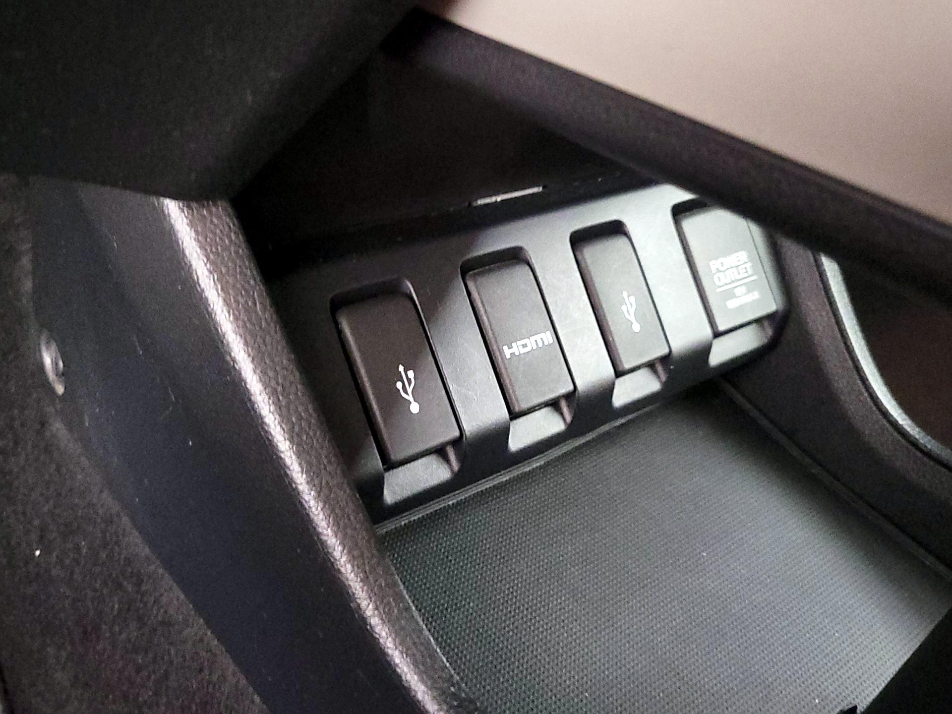 Thumbnail: 2016 Honda HR-V - 18