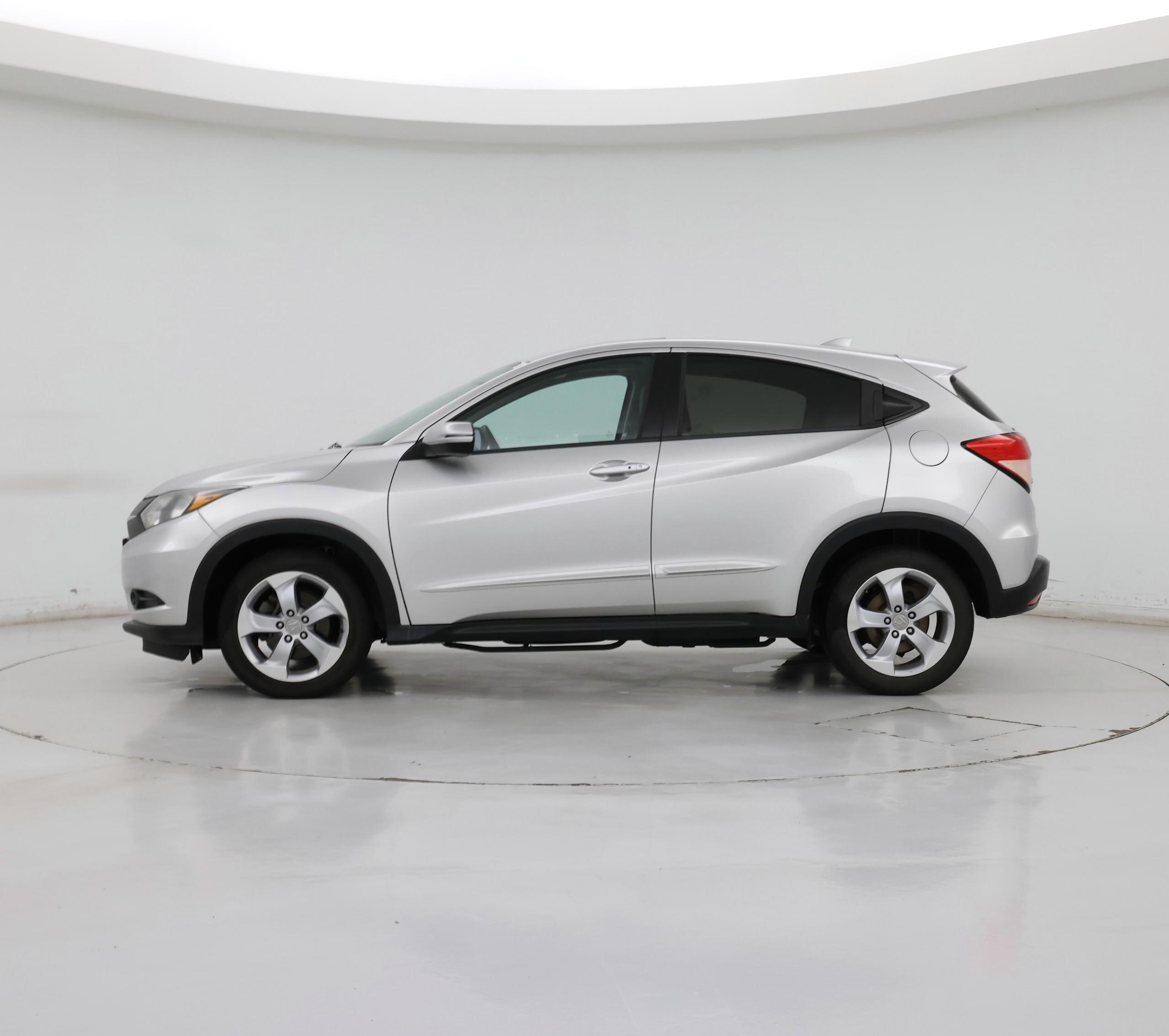 Thumbnail: 2016 Honda HR-V - 3