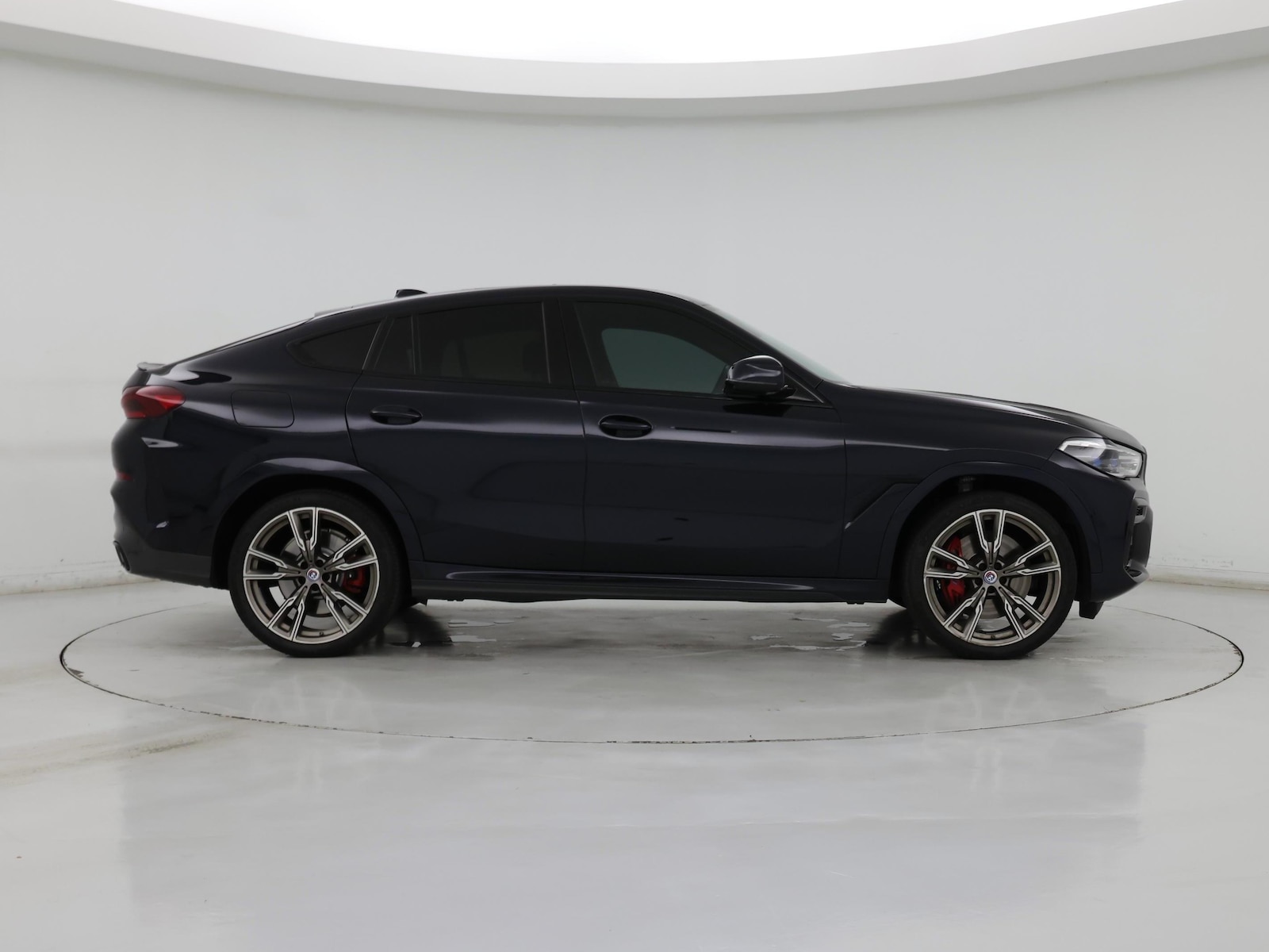Image of 2023 BMW X6 M50i