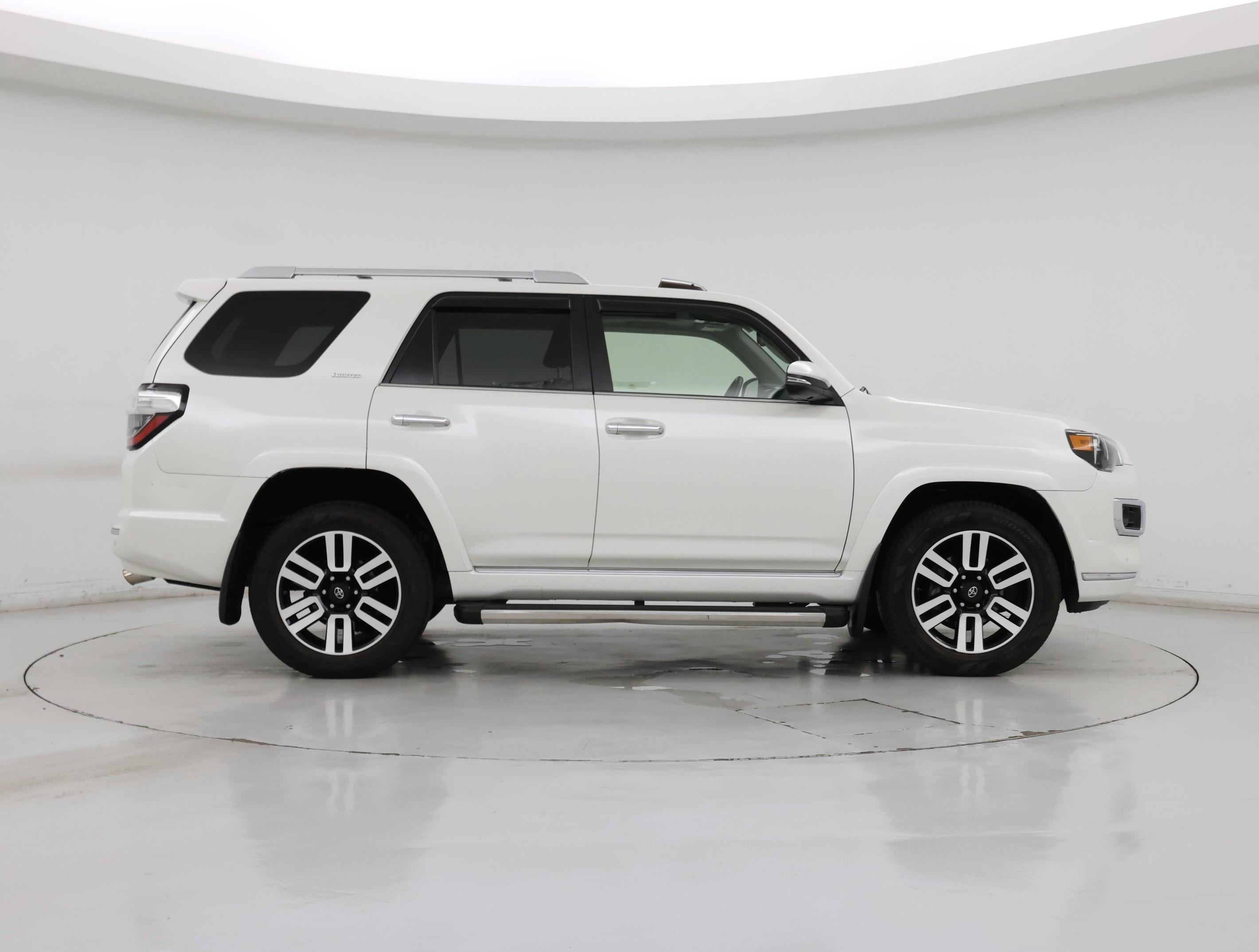 Thumbnail: 2014 Toyota 4Runner - 7