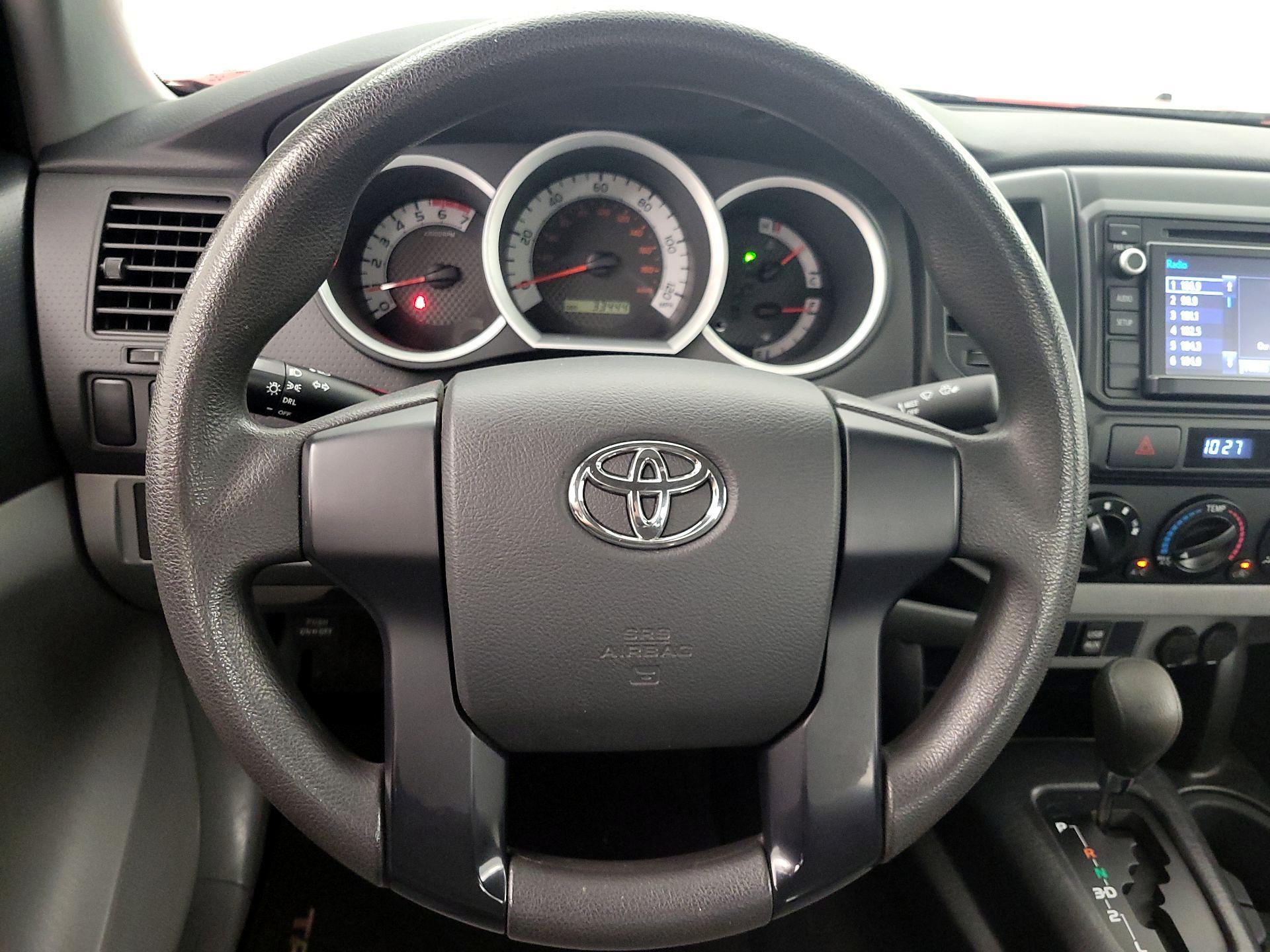 Thumbnail: 2014 Toyota Tacoma - 10